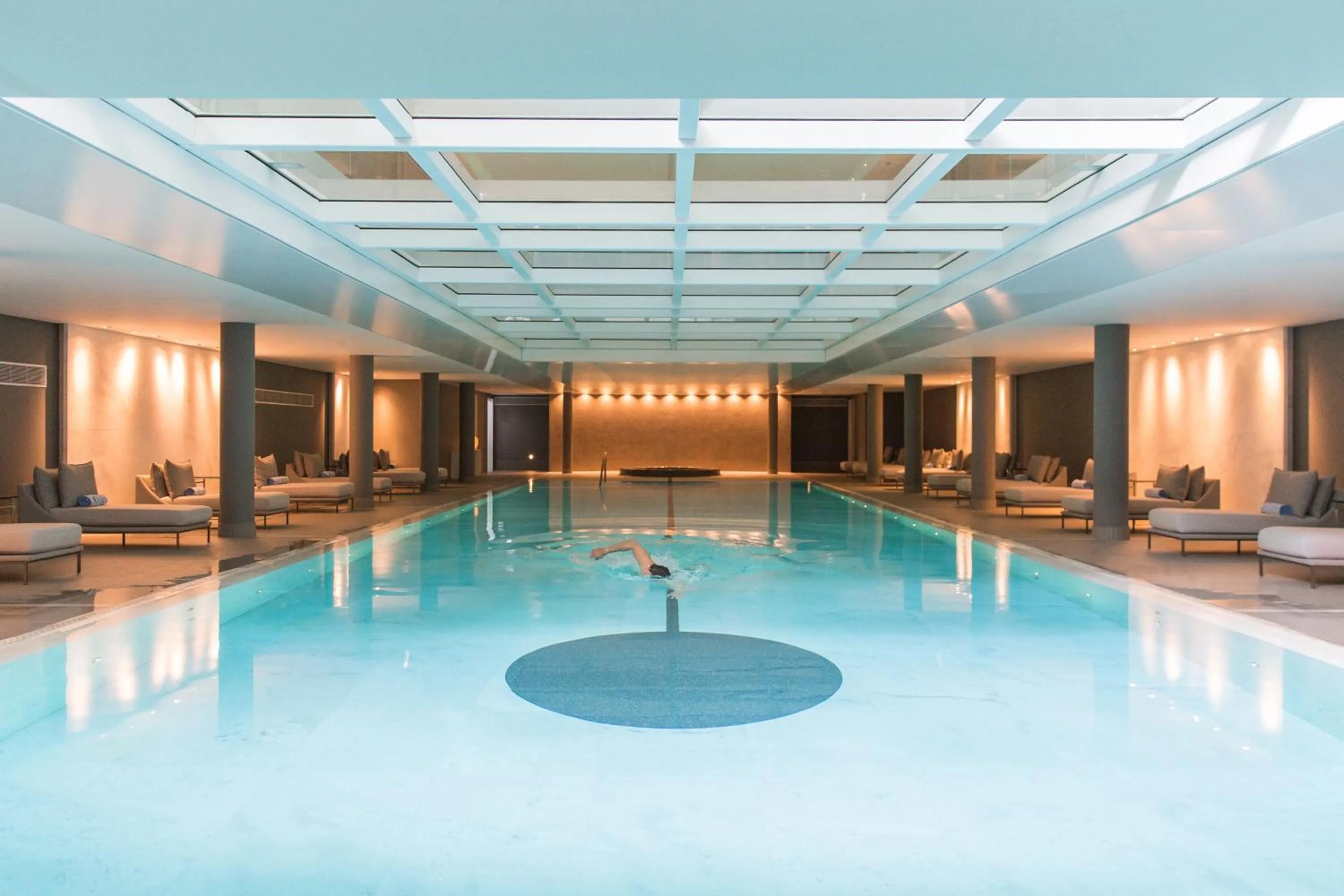 Swimming pool in Palácio Tangará, Oetker Hotels