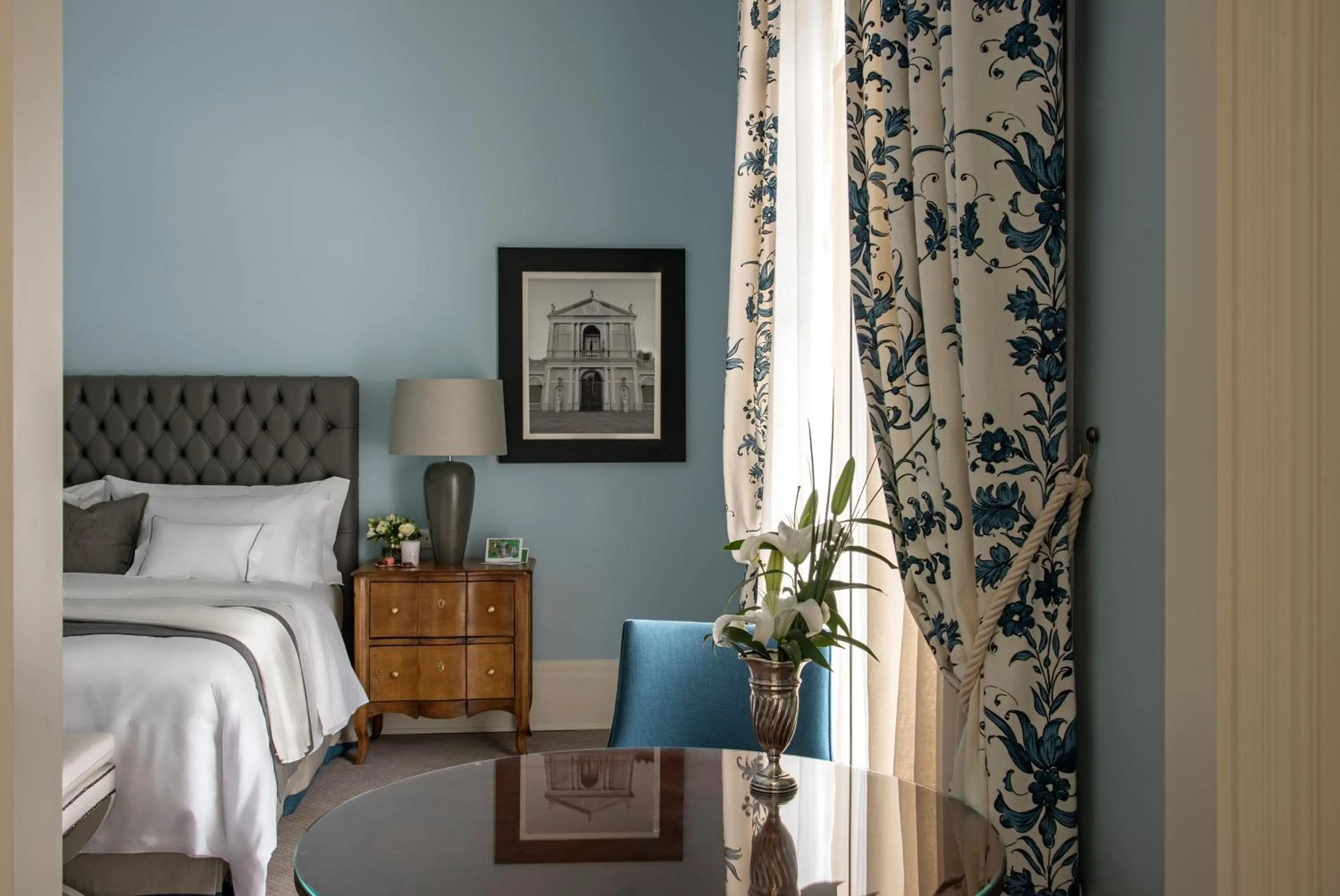 Decorative detail, Bed in Palácio Tangará, Oetker Hotels