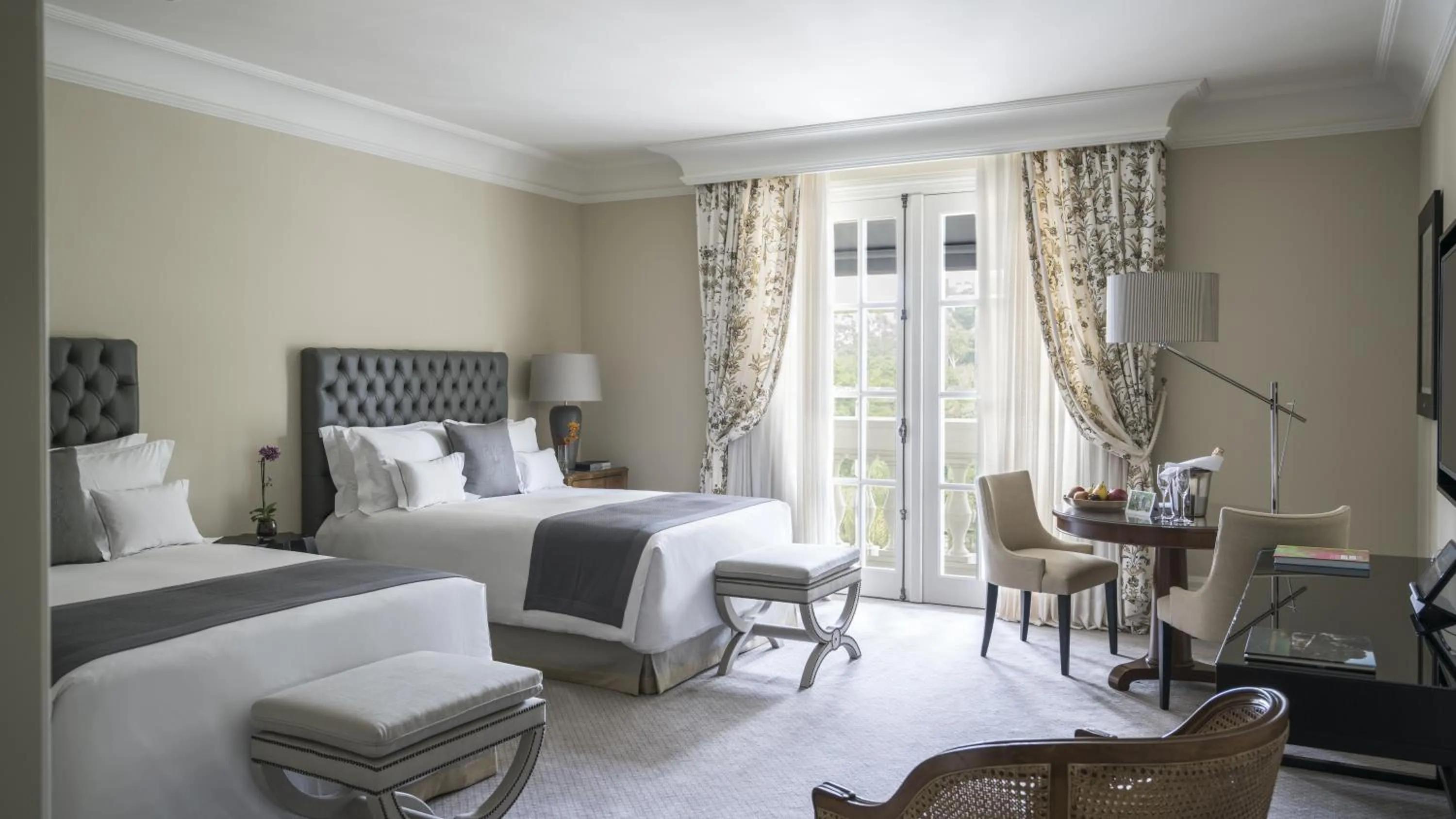 Bedroom, Bed in Palácio Tangará, Oetker Hotels