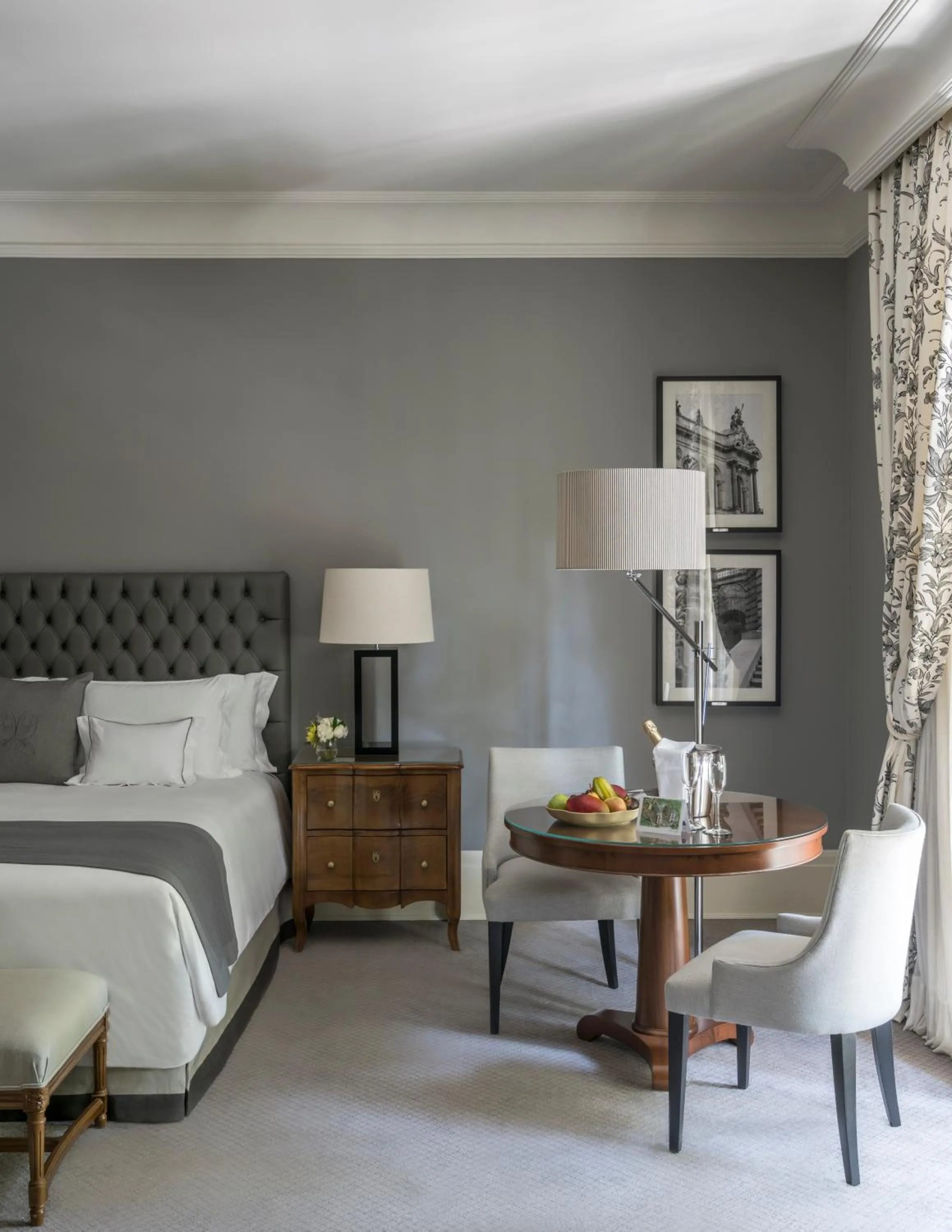 Bed in Palácio Tangará, Oetker Hotels