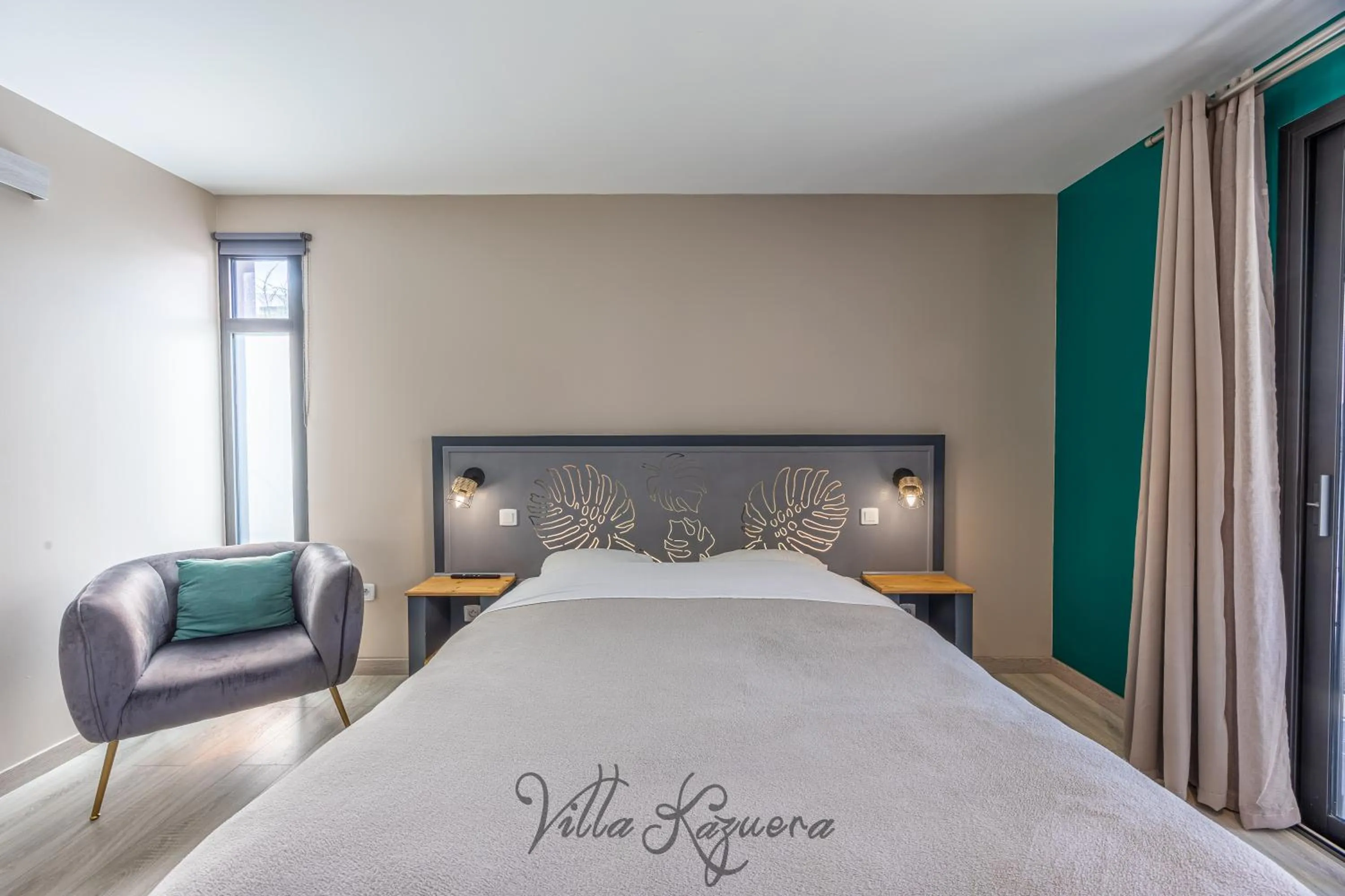 Photo of the whole room, Bed in La Villa Kazuera