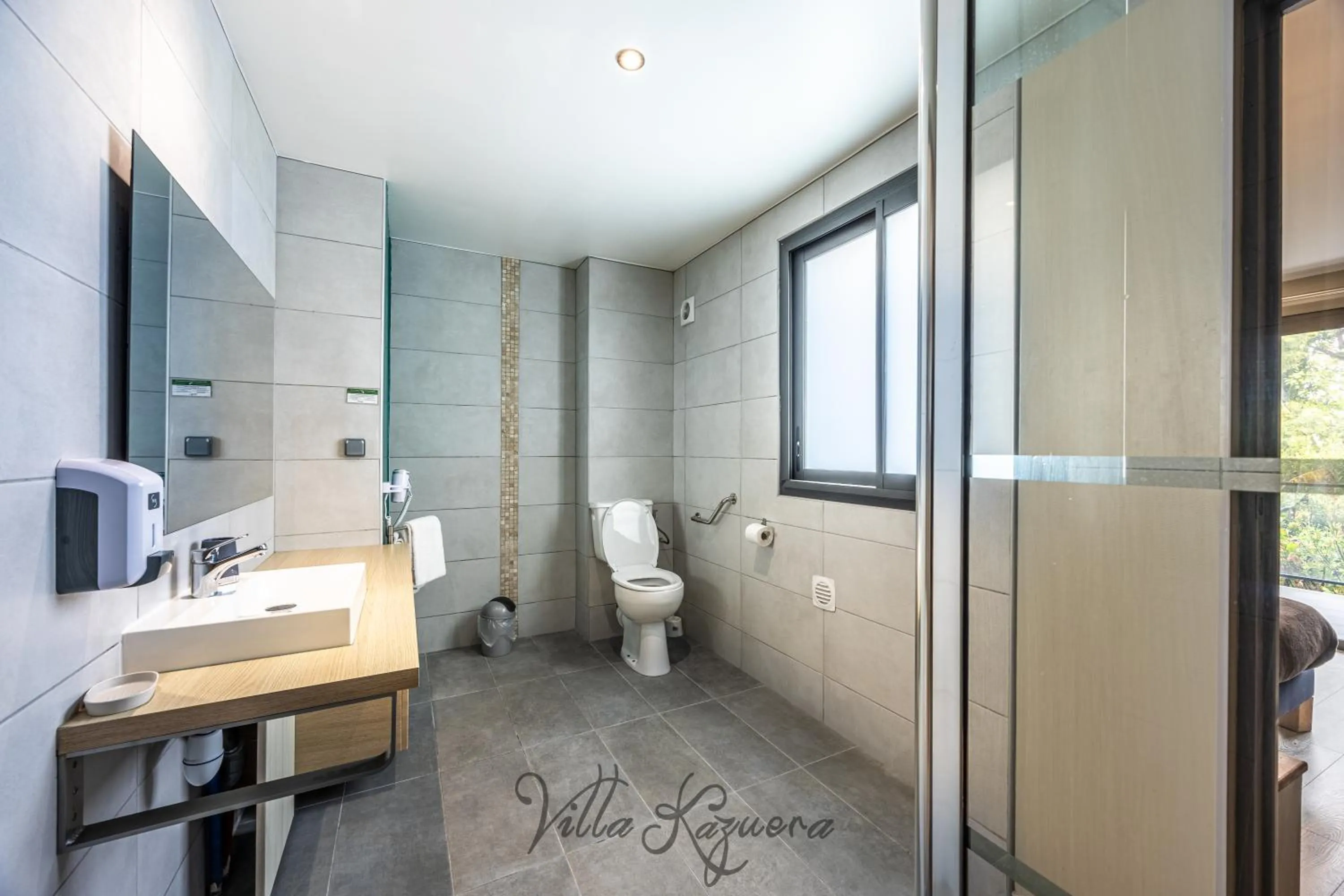 Bathroom in La Villa Kazuera