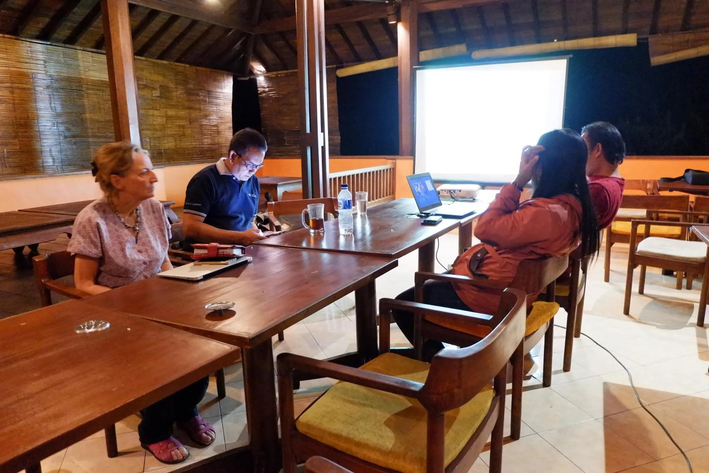 Restaurant/places to eat in Ecolodge Seloliman