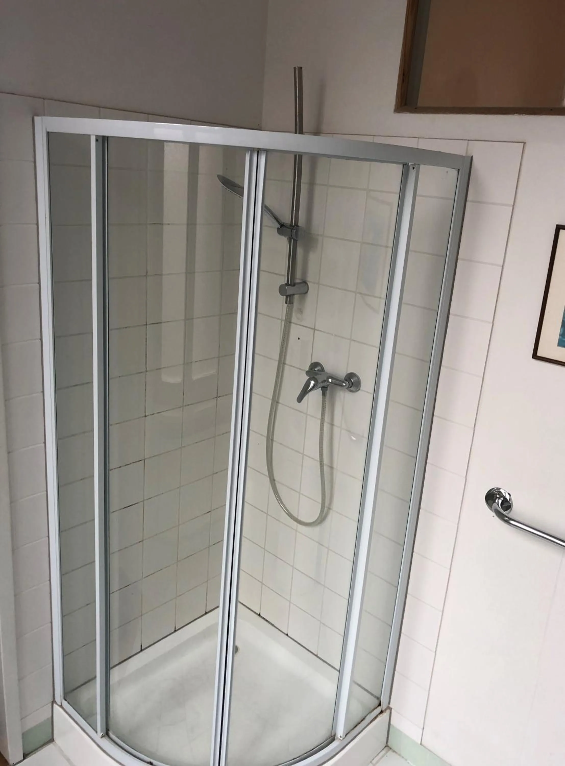 Shower in Die Fabrik - Hostel