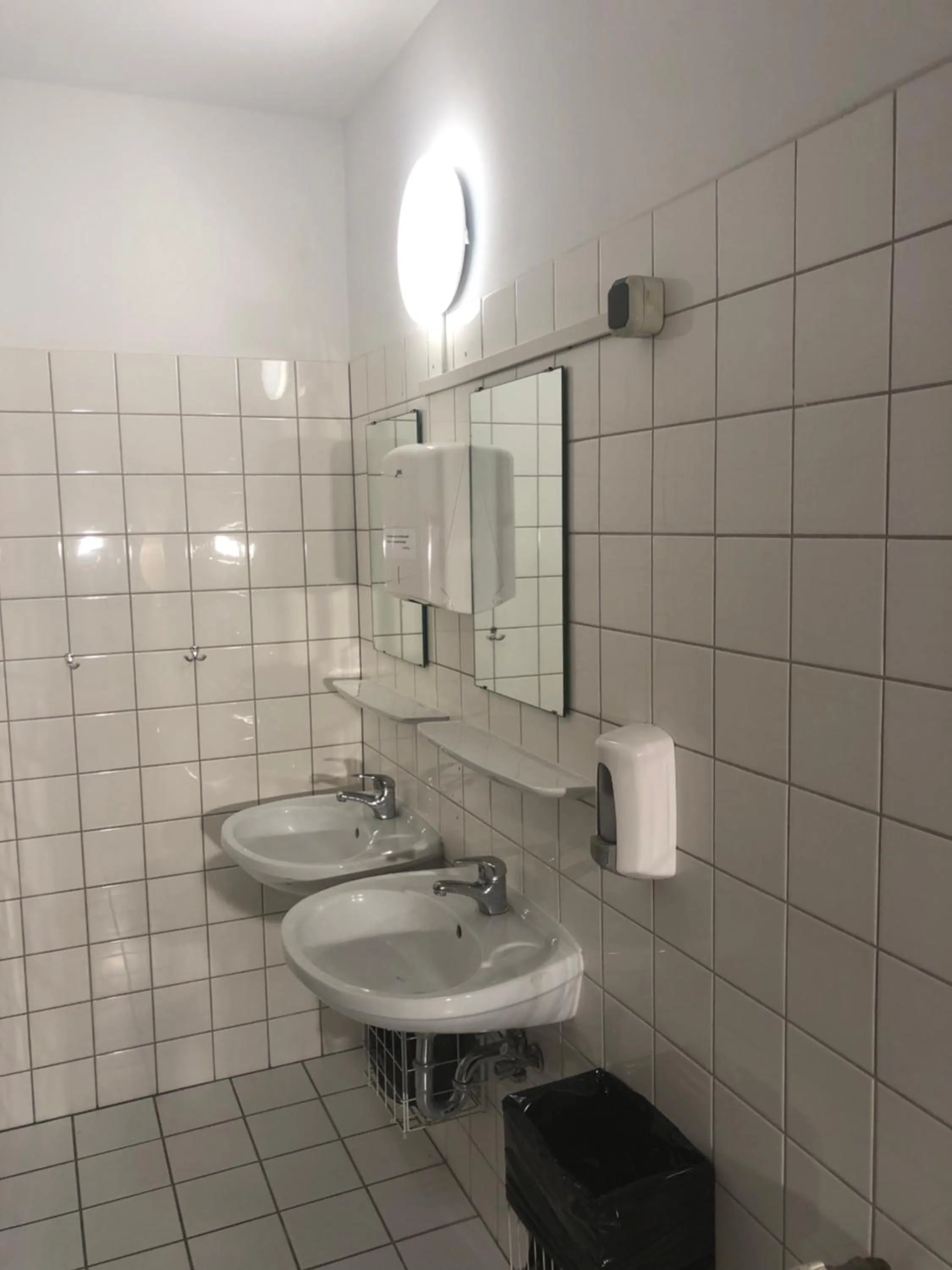 Toilet in Die Fabrik - Hostel