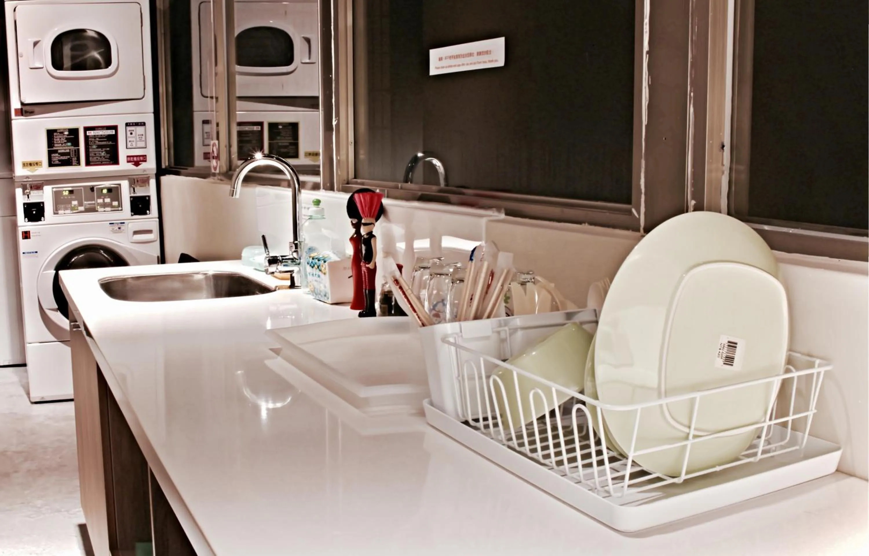 Communal kitchen in Cavemen Hostel Taipei Station Youth Branch