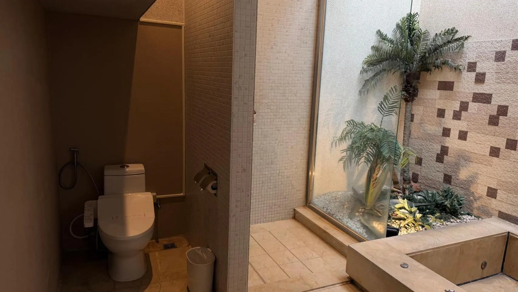 Toilet in Region Motel
