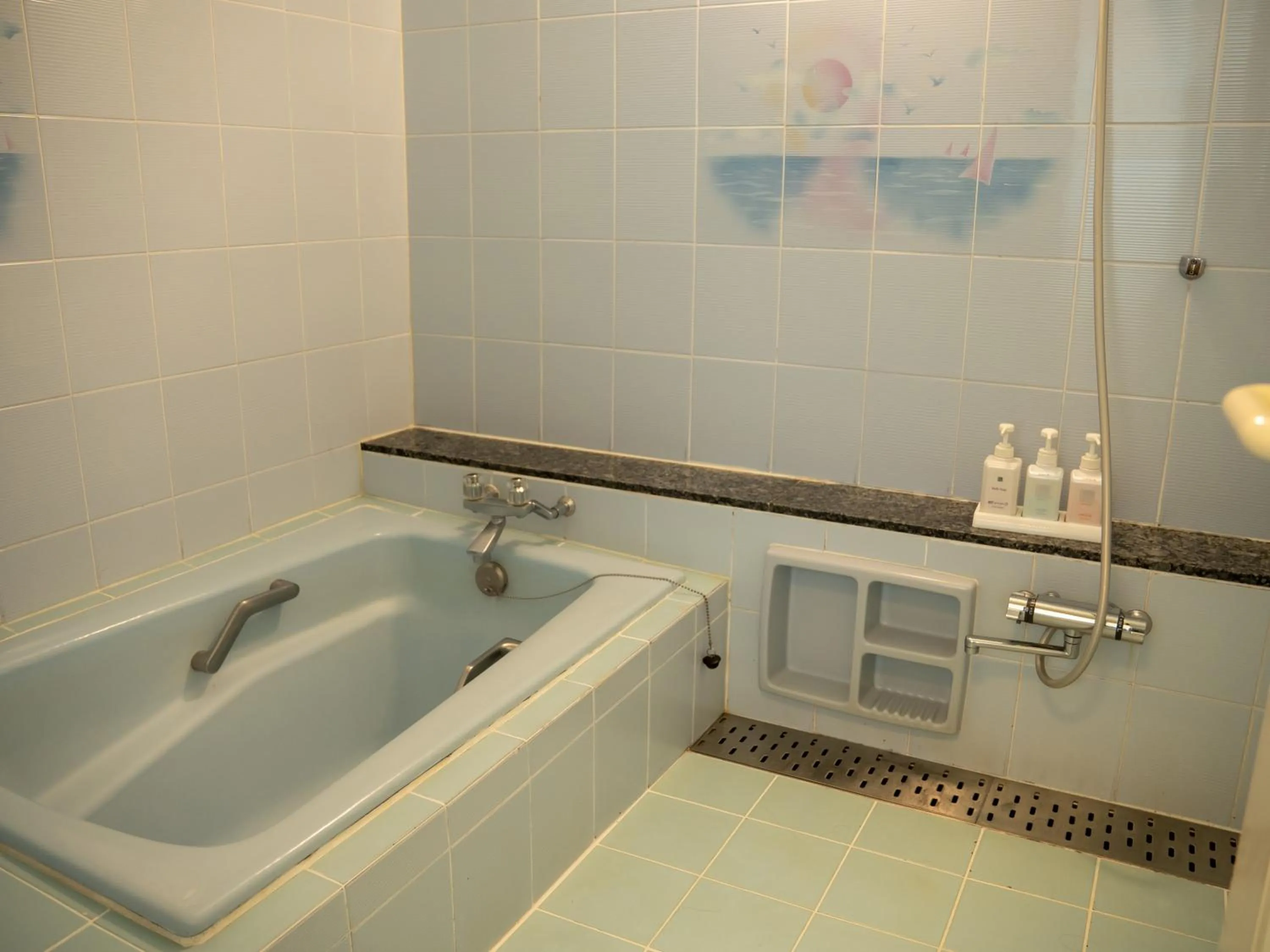 Bath in Farm Garden Hotel