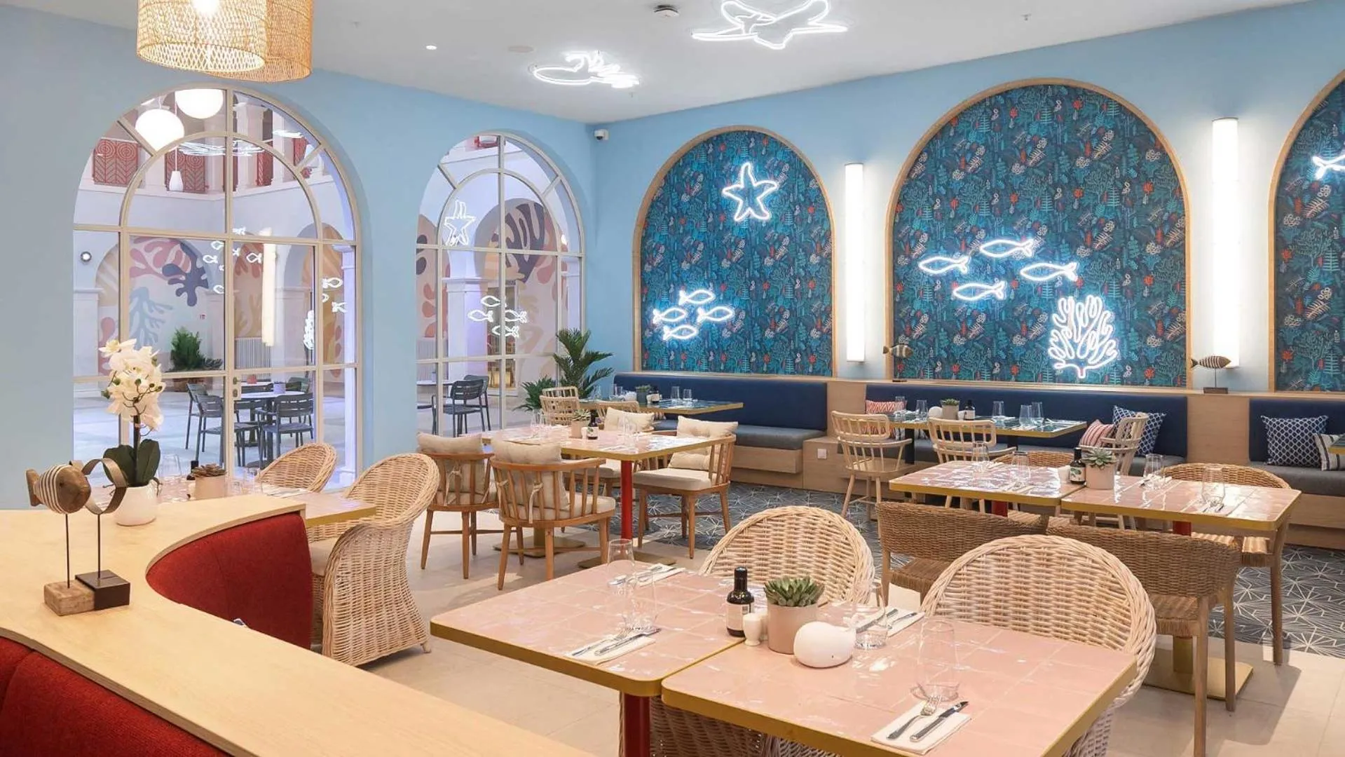 Restaurant/places to eat in Amadria Park Beach Hotel Niko