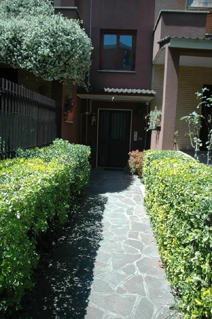 Property building in Le Anfore