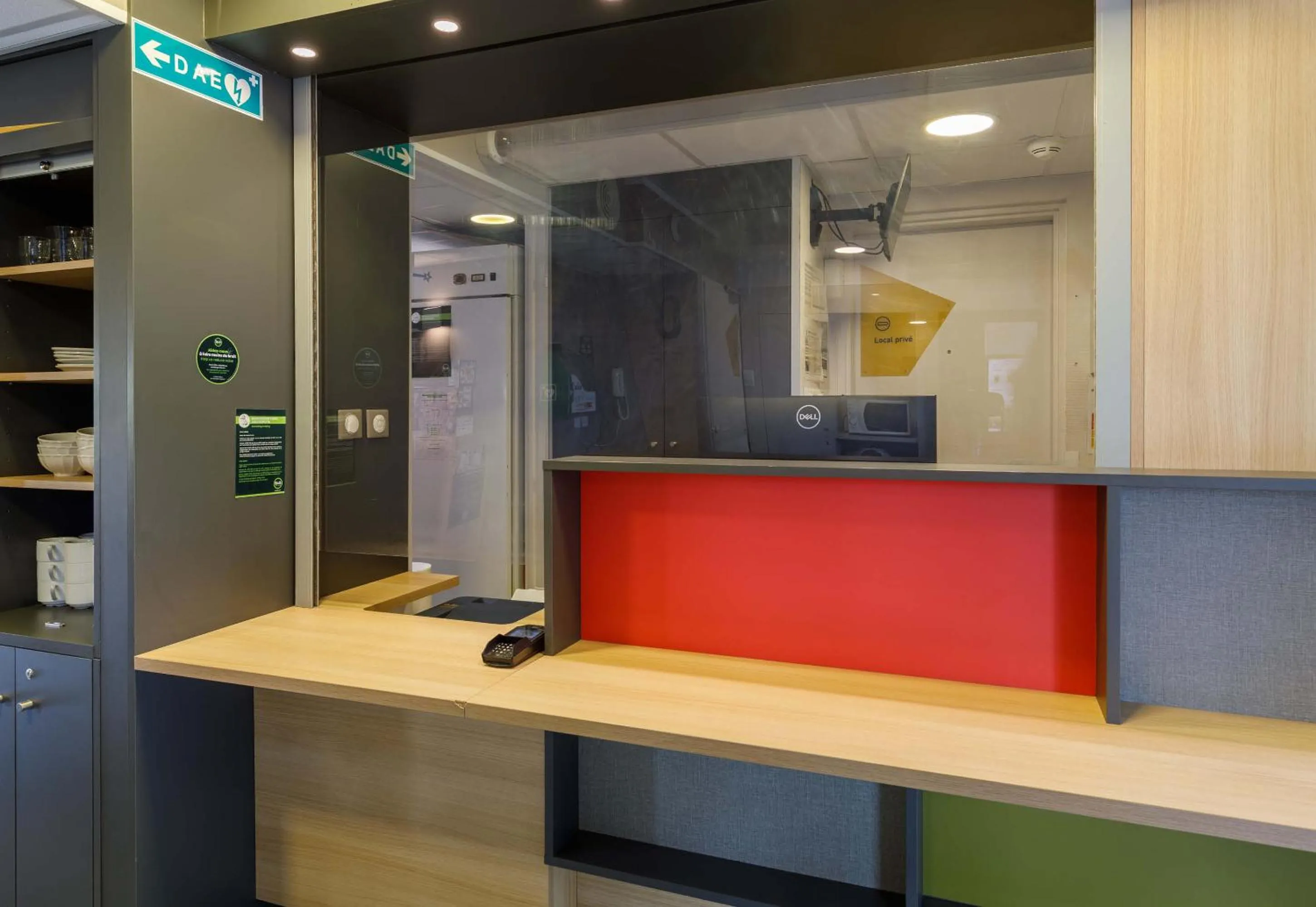 Lobby or reception in B&B HOTEL Moulins