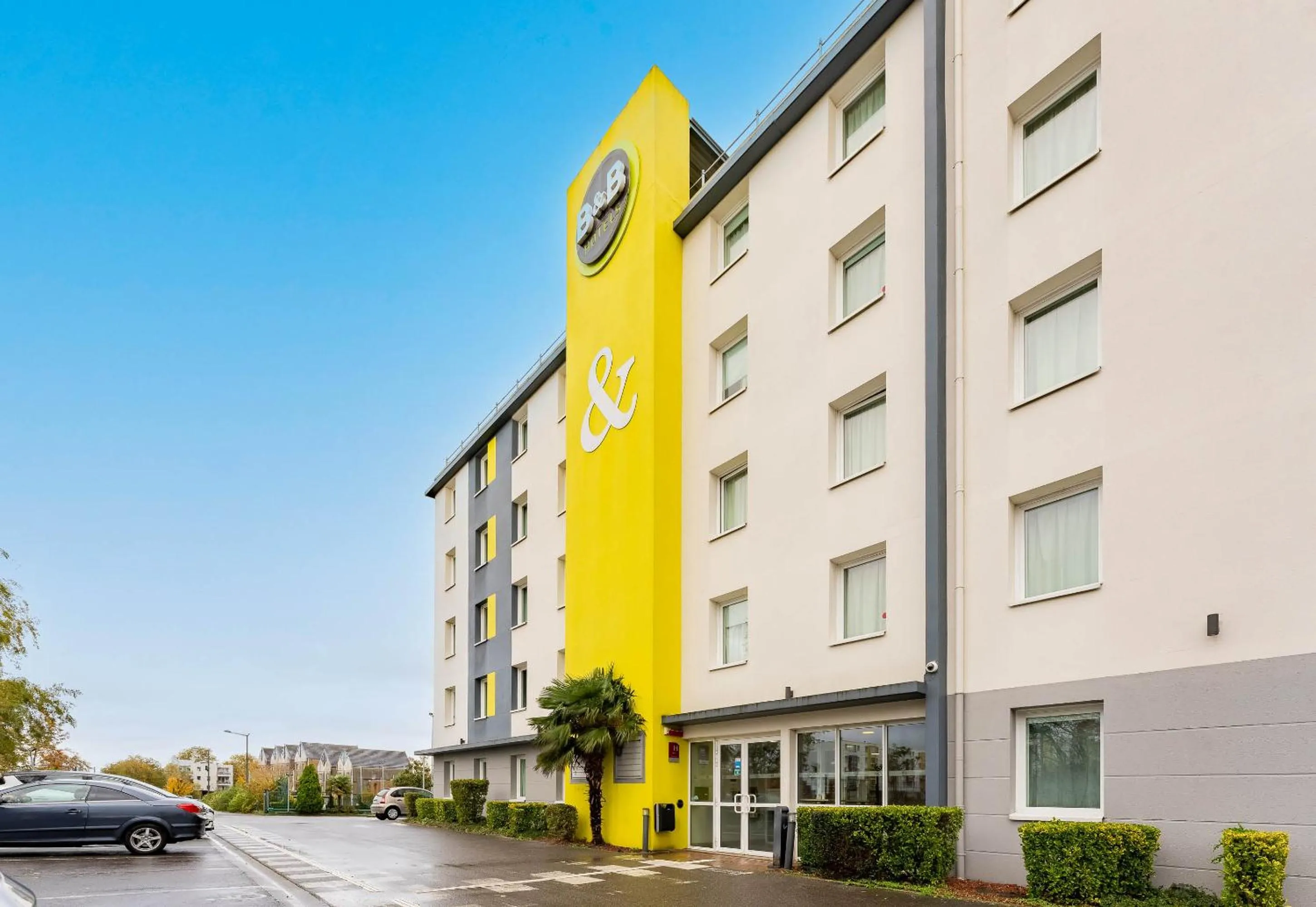 Property building in B&B HOTEL Valenciennes Marly