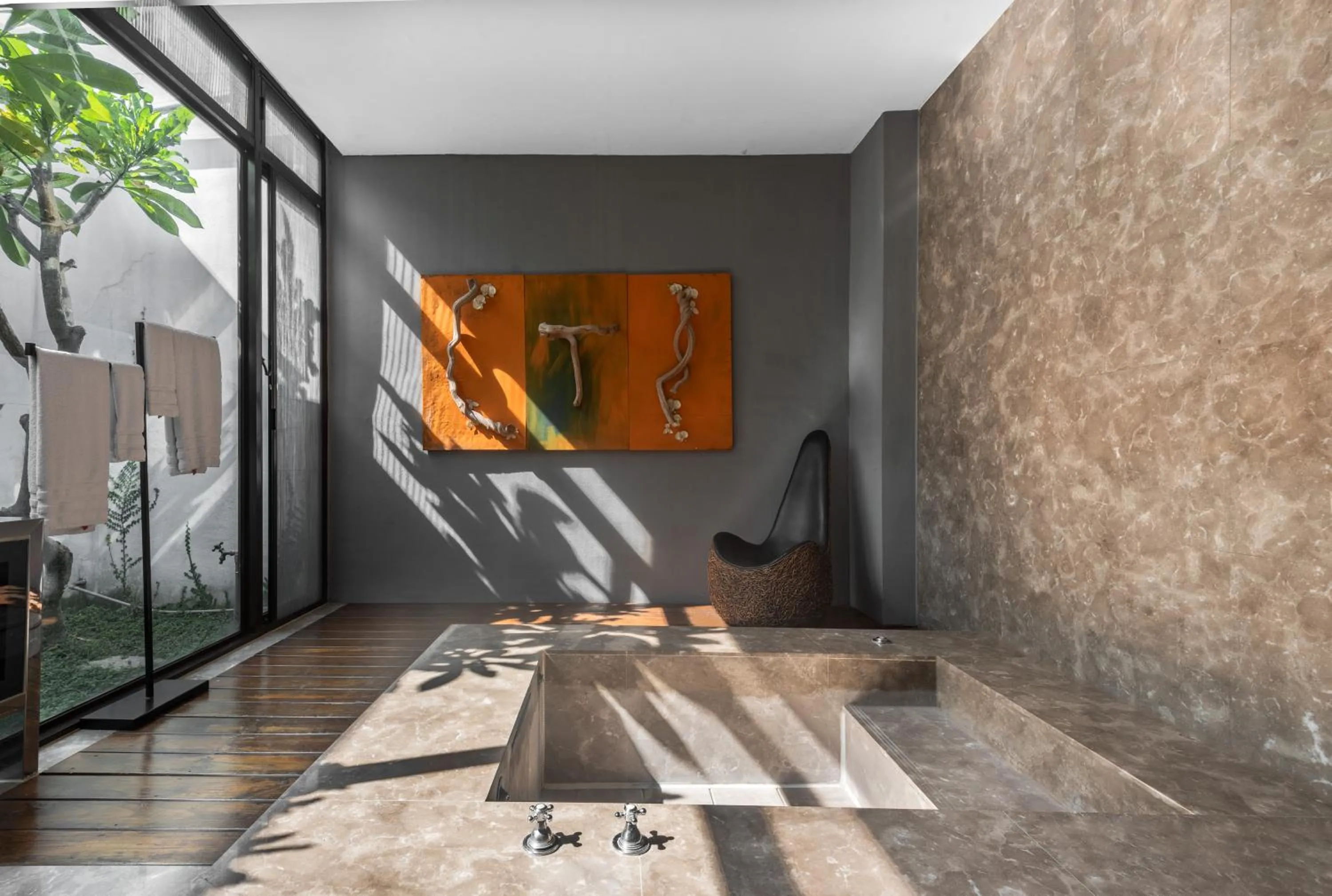 Bathroom in Ease Motel