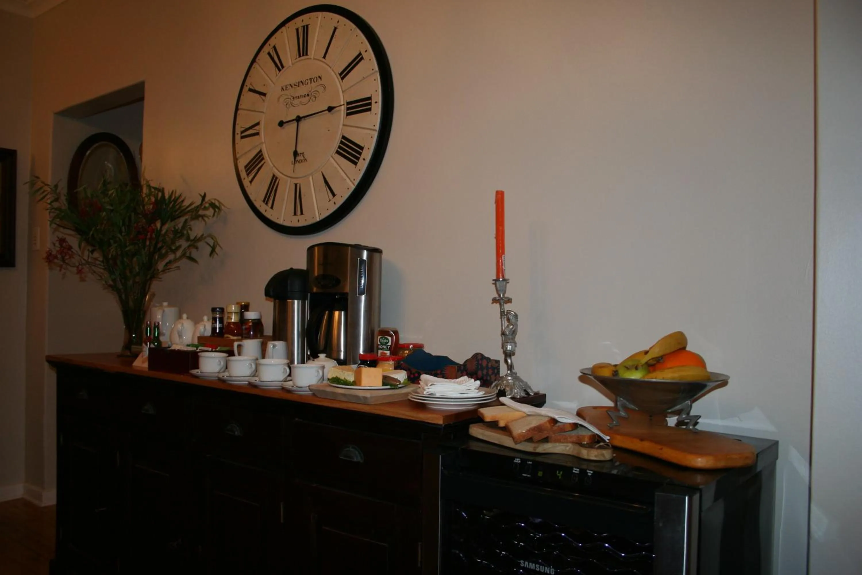 Restaurant/places to eat in brookdale house