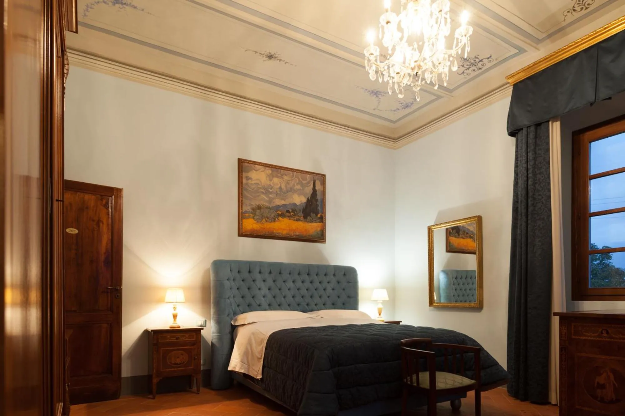 Photo of the whole room, Bed in Relais Villa Scarfantoni B&B