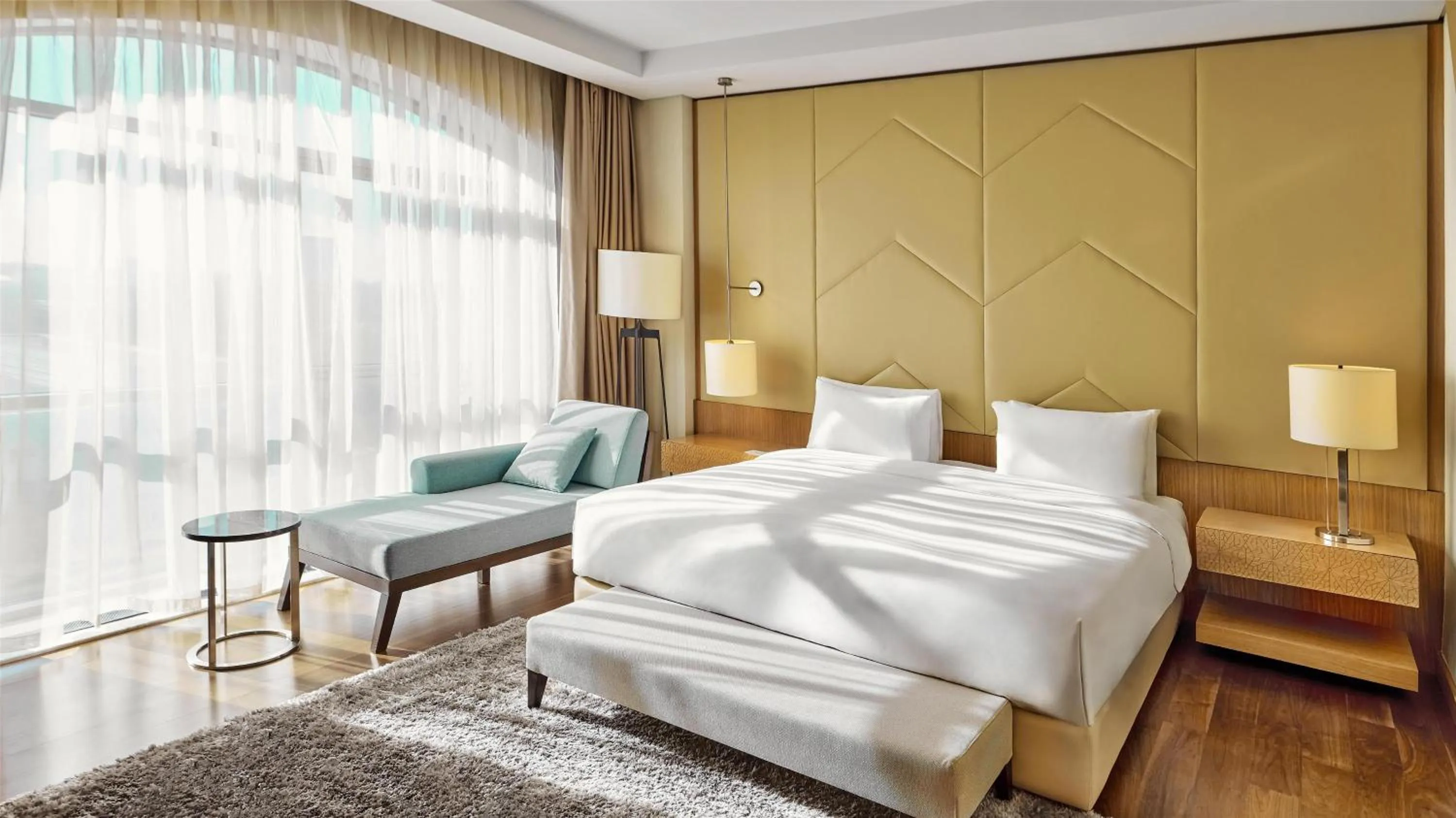 Photo of the whole room, Bed in Hyatt Regency Tashkent