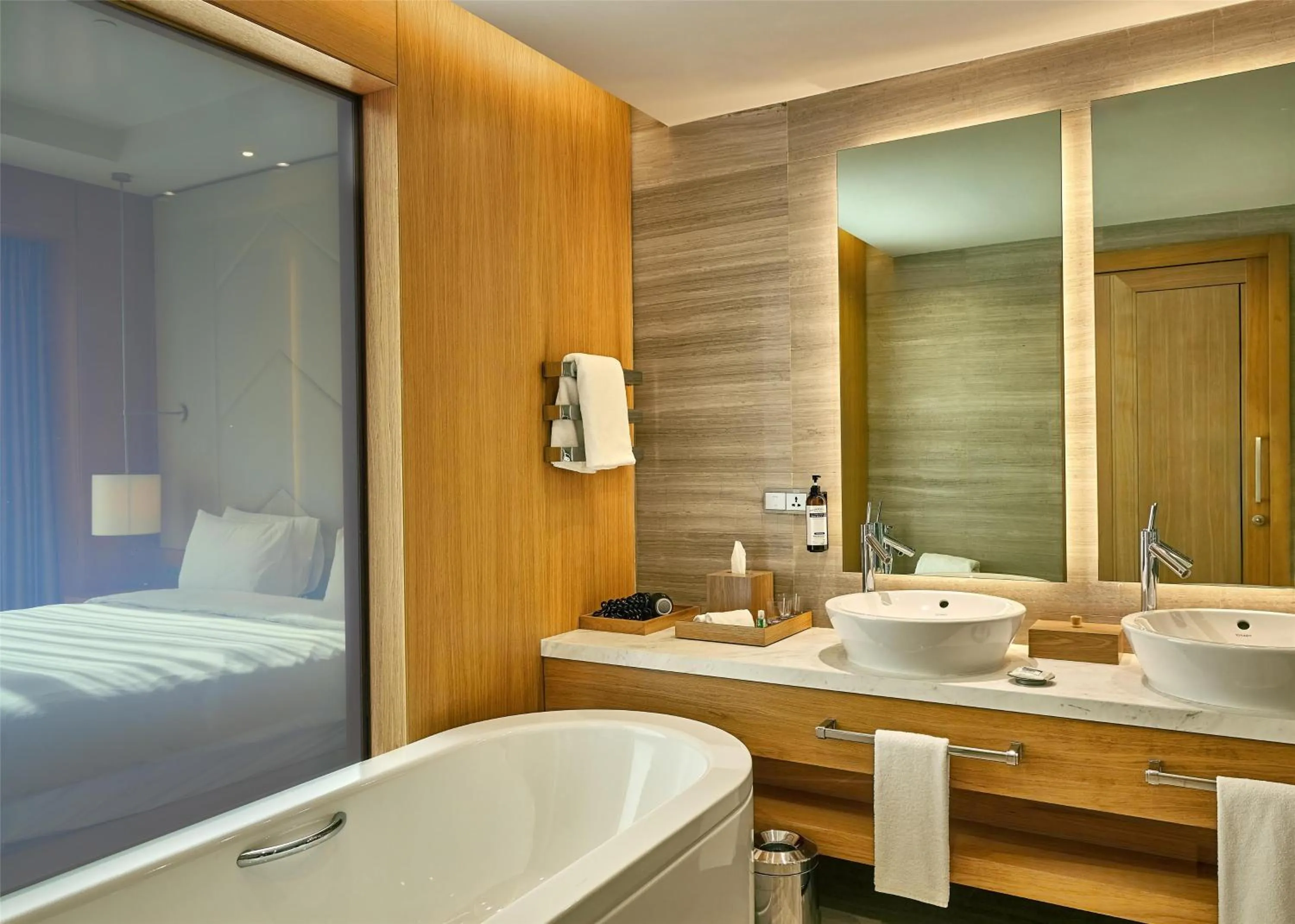 Bathroom, Bed in Hyatt Regency Tashkent