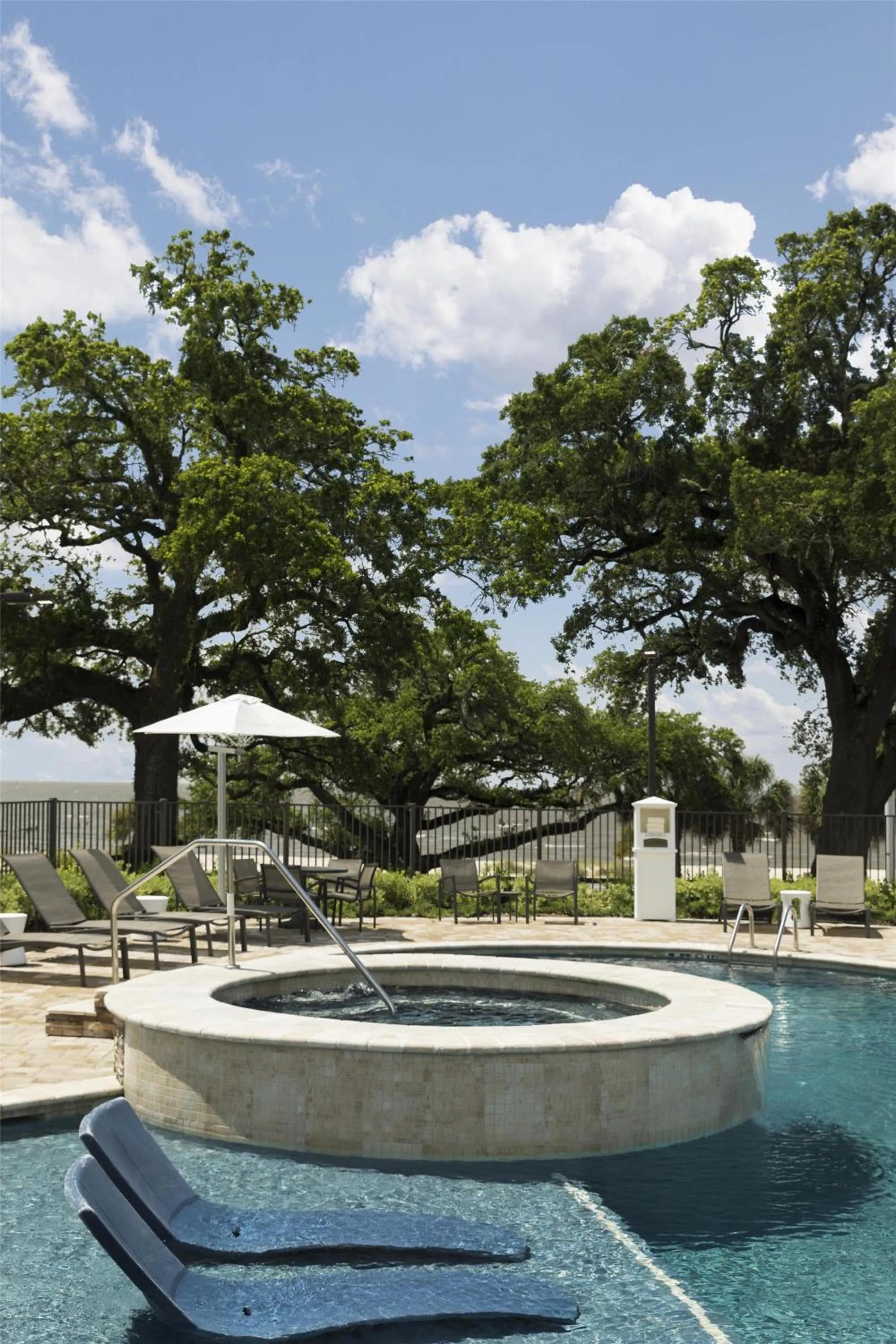 Swimming pool in Hyatt Place Biloxi