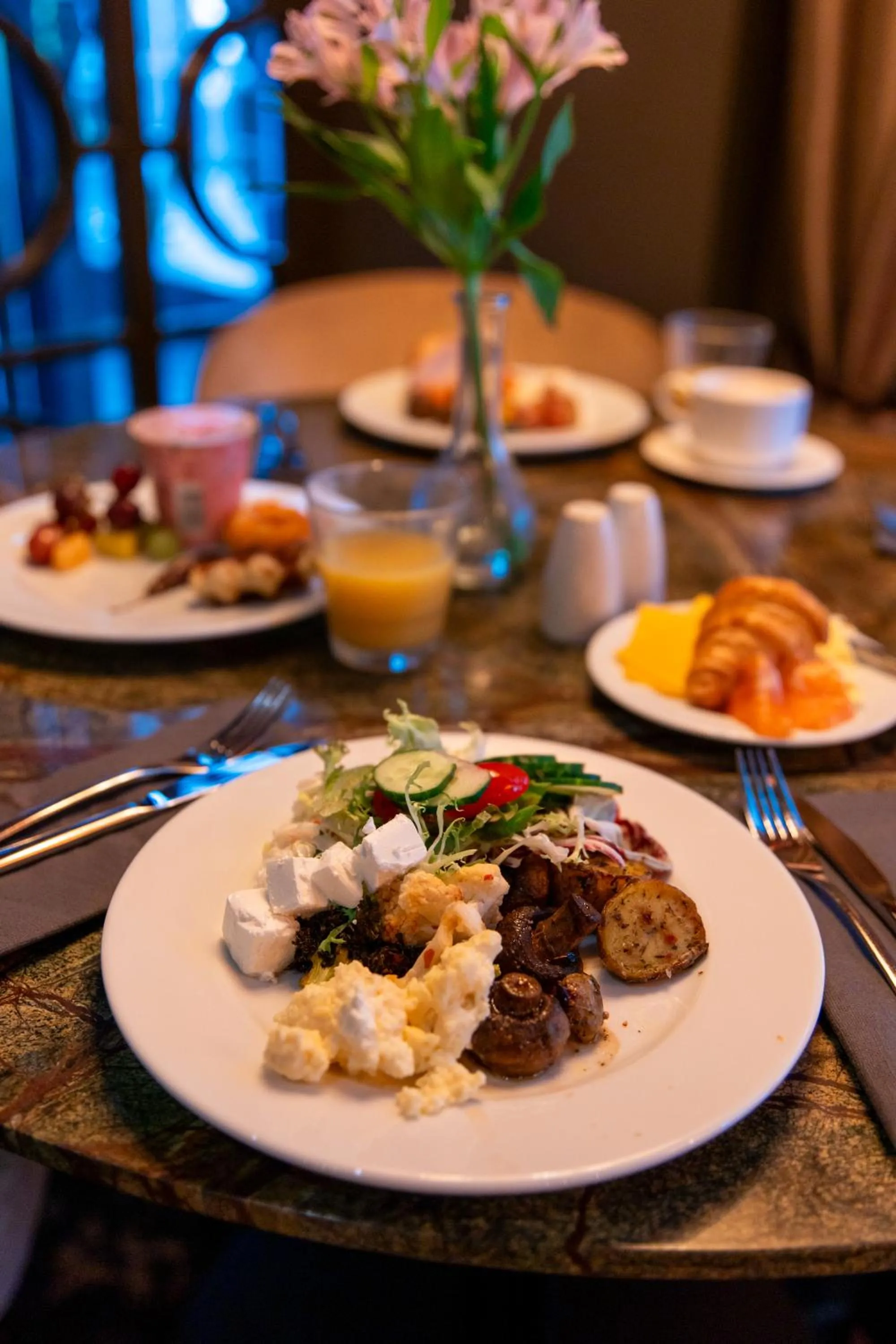 Restaurant/places to eat in V Spa & Conference Hotel