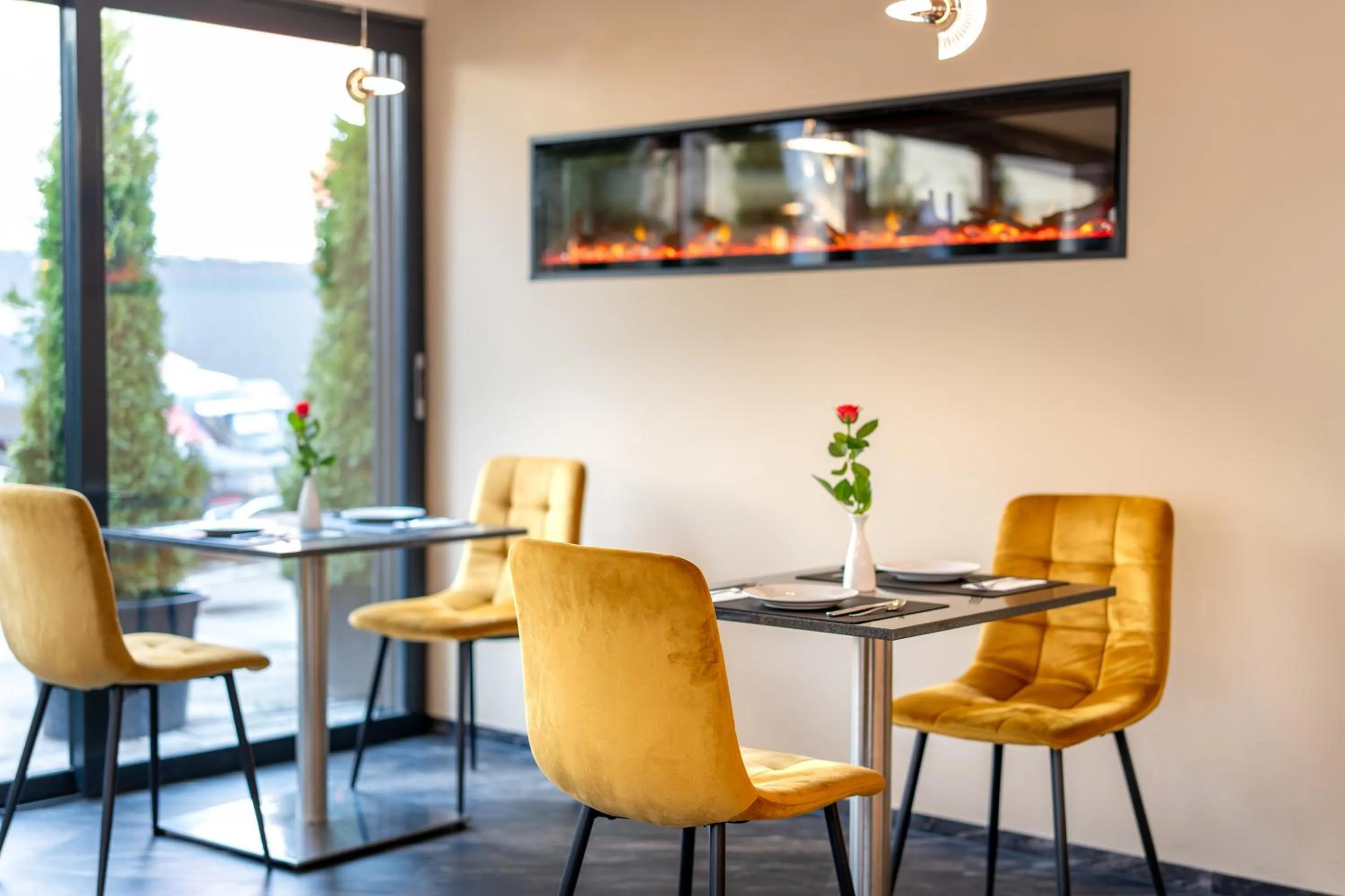 Restaurant/places to eat in Villa Natalia am See