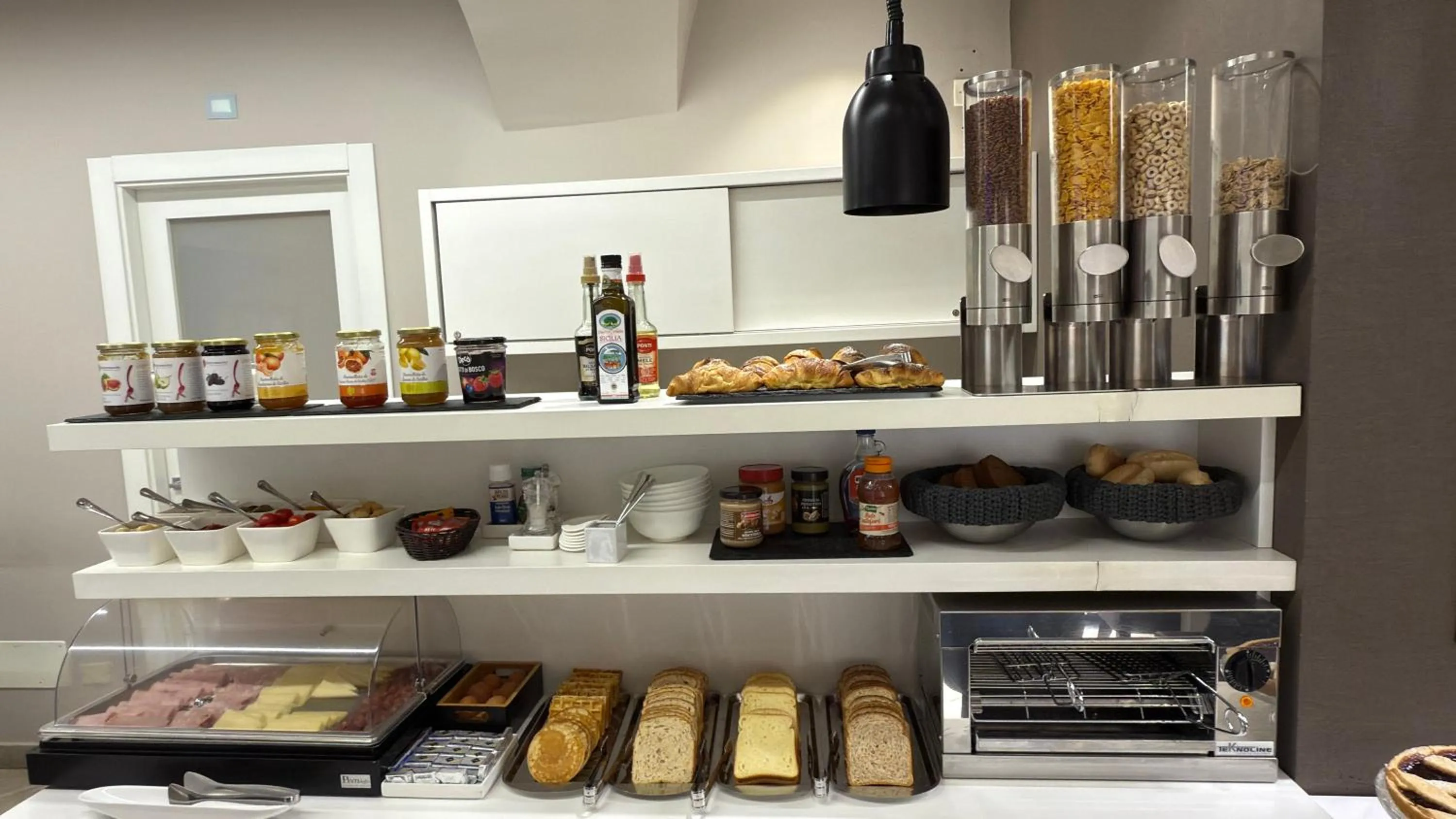 Breakfast in ETNEA 454 Catania Luxury Rooms