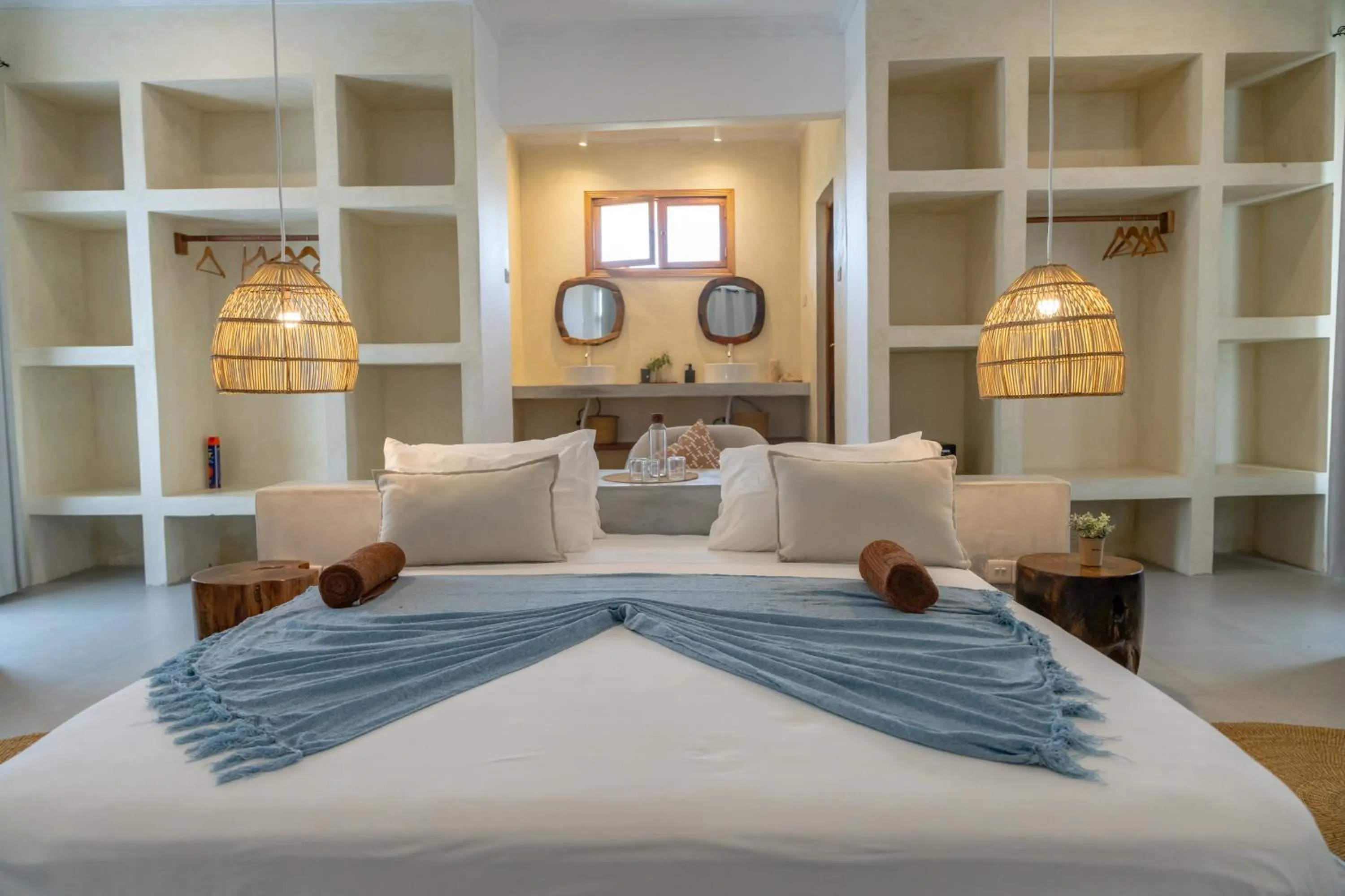 Decorative detail, Bed in Mnana Beach Bungalows