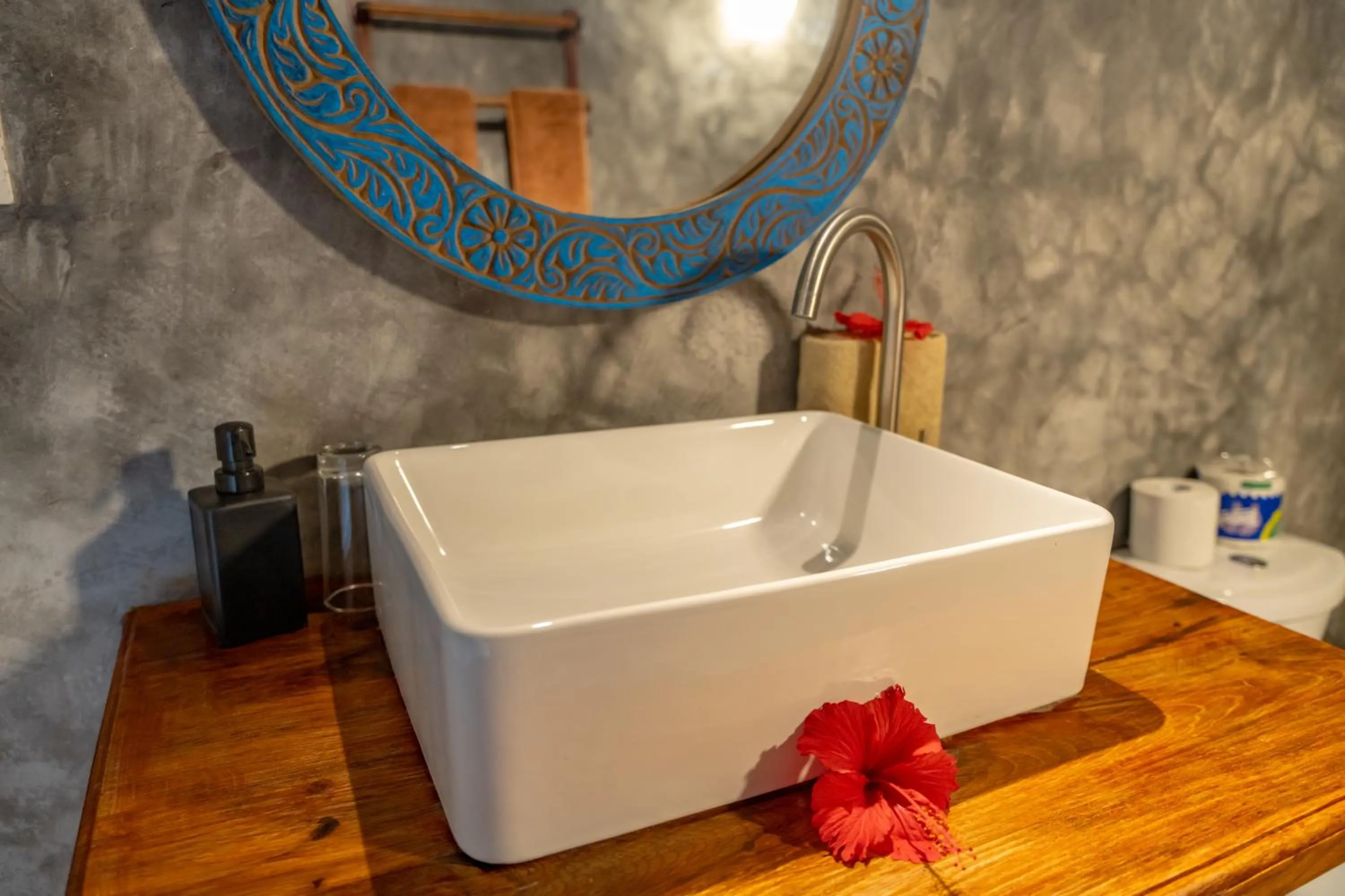 Decorative detail in Mnana Beach Bungalows