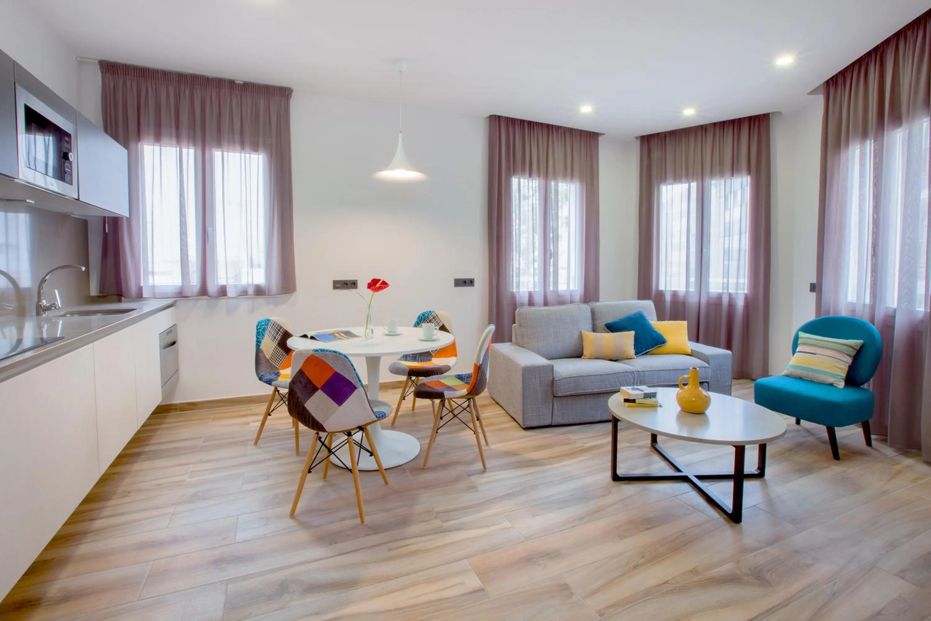 Kitchen or kitchenette in Gran Marina Suites