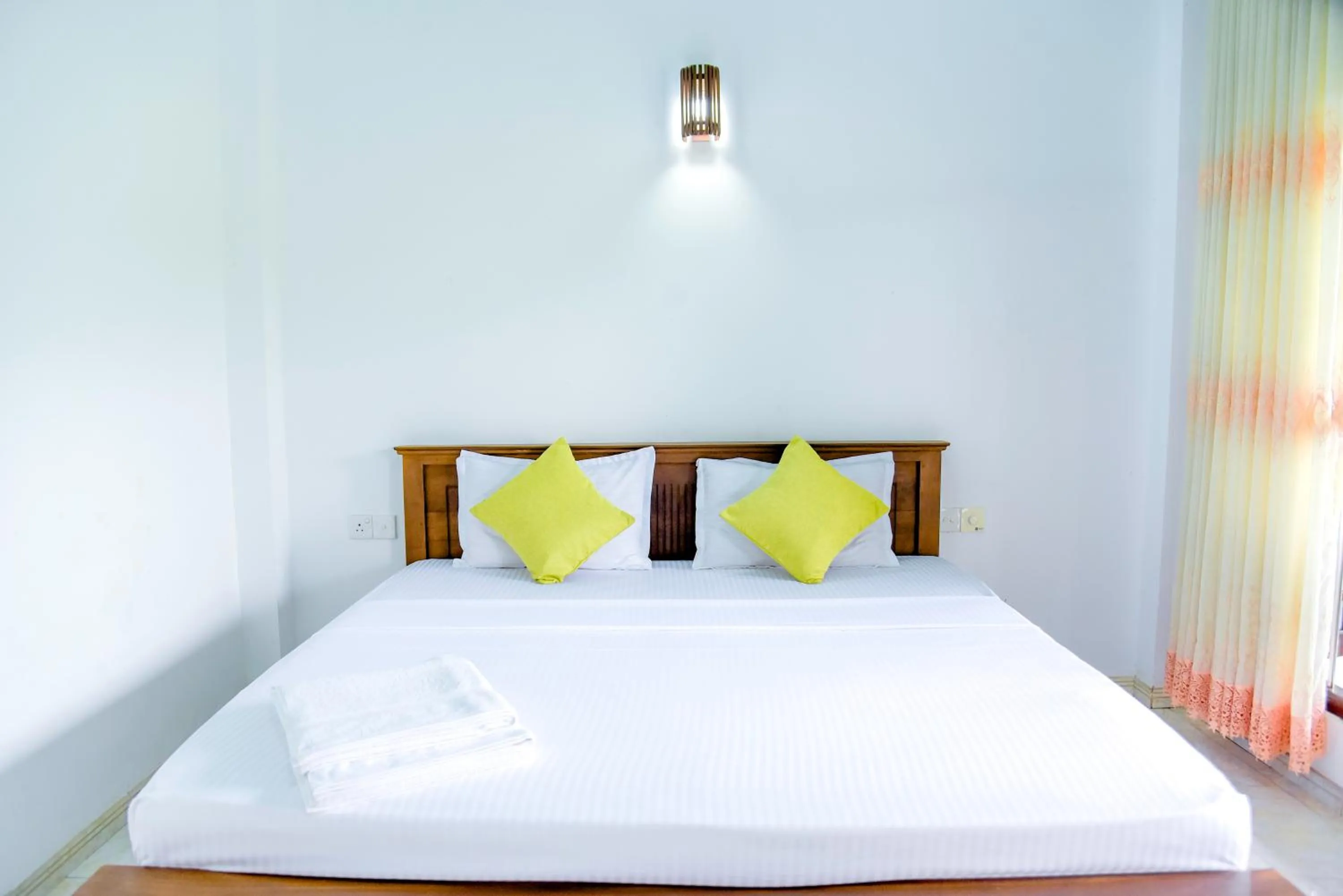 Bed in Paddy Field View Resort