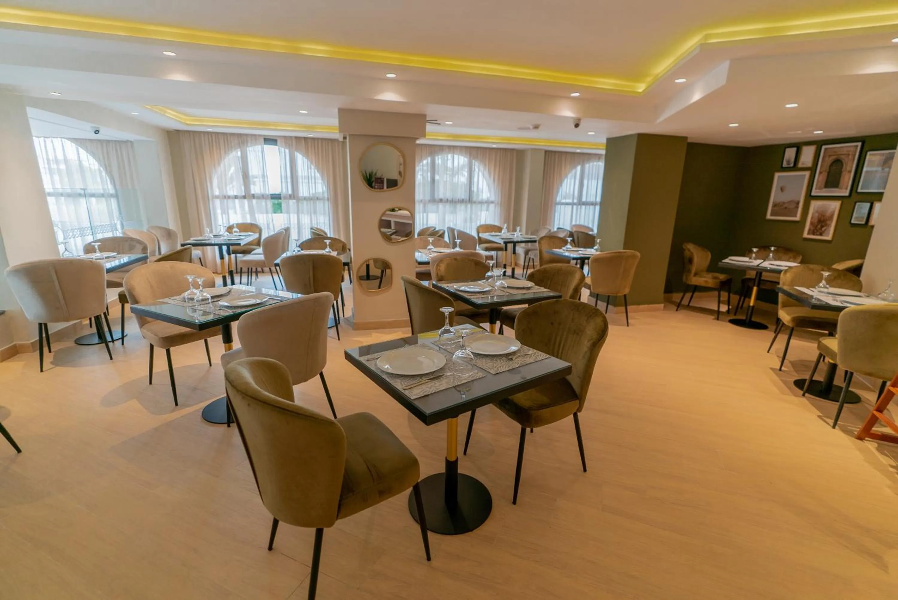 Restaurant/places to eat in Imperial Boutique Hotel Rabat