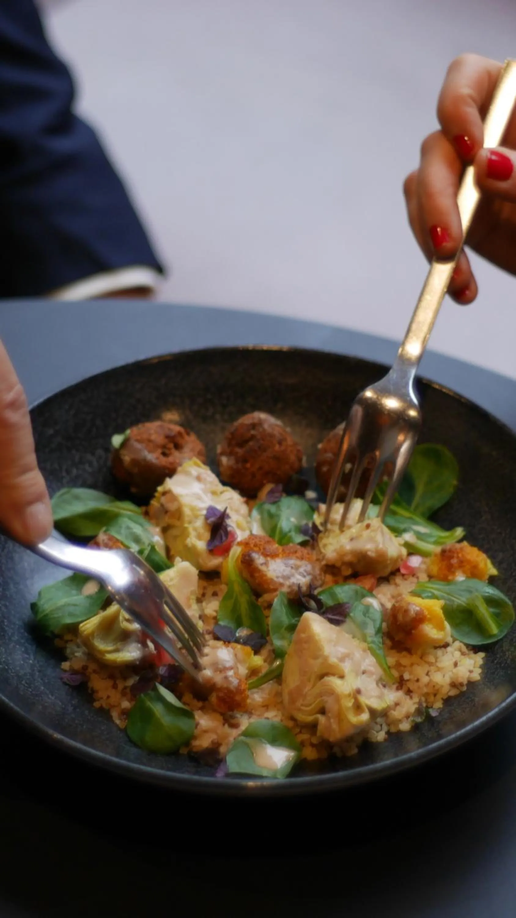 Restaurant/places to eat in TRIBE Paris Batignolles