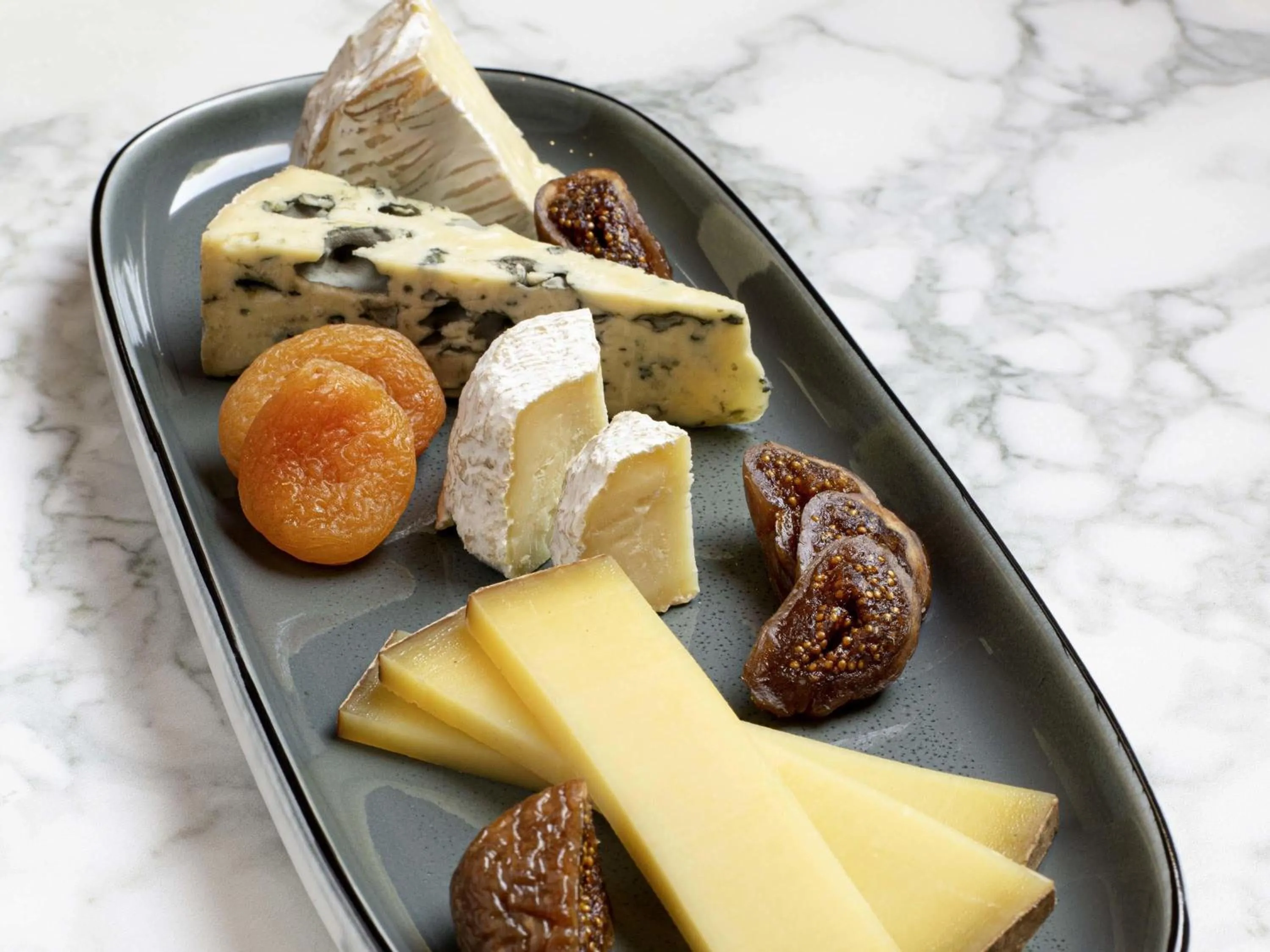 Restaurant/places to eat in TRIBE Paris Batignolles