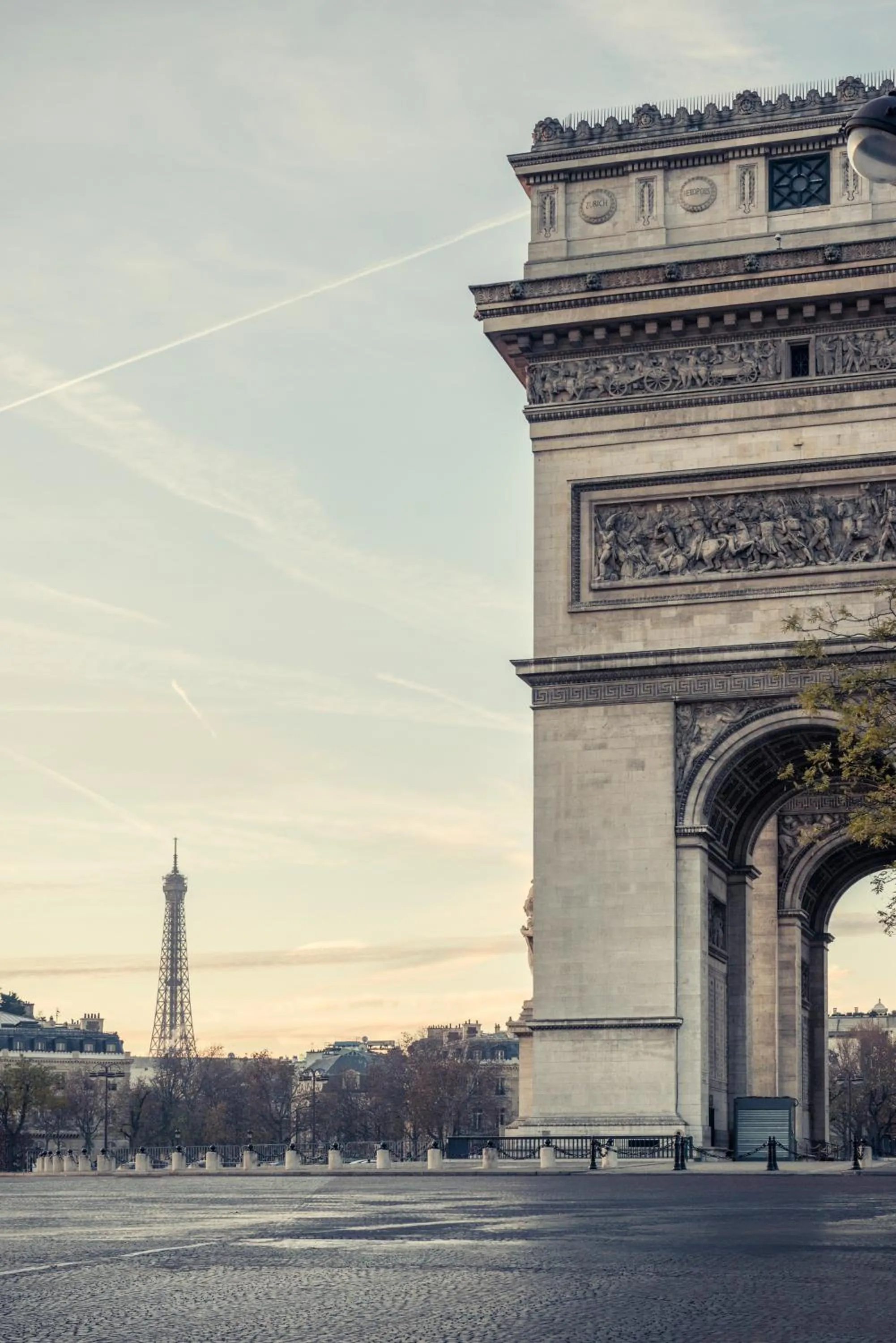 Nearby landmark in TRIBE Paris Batignolles