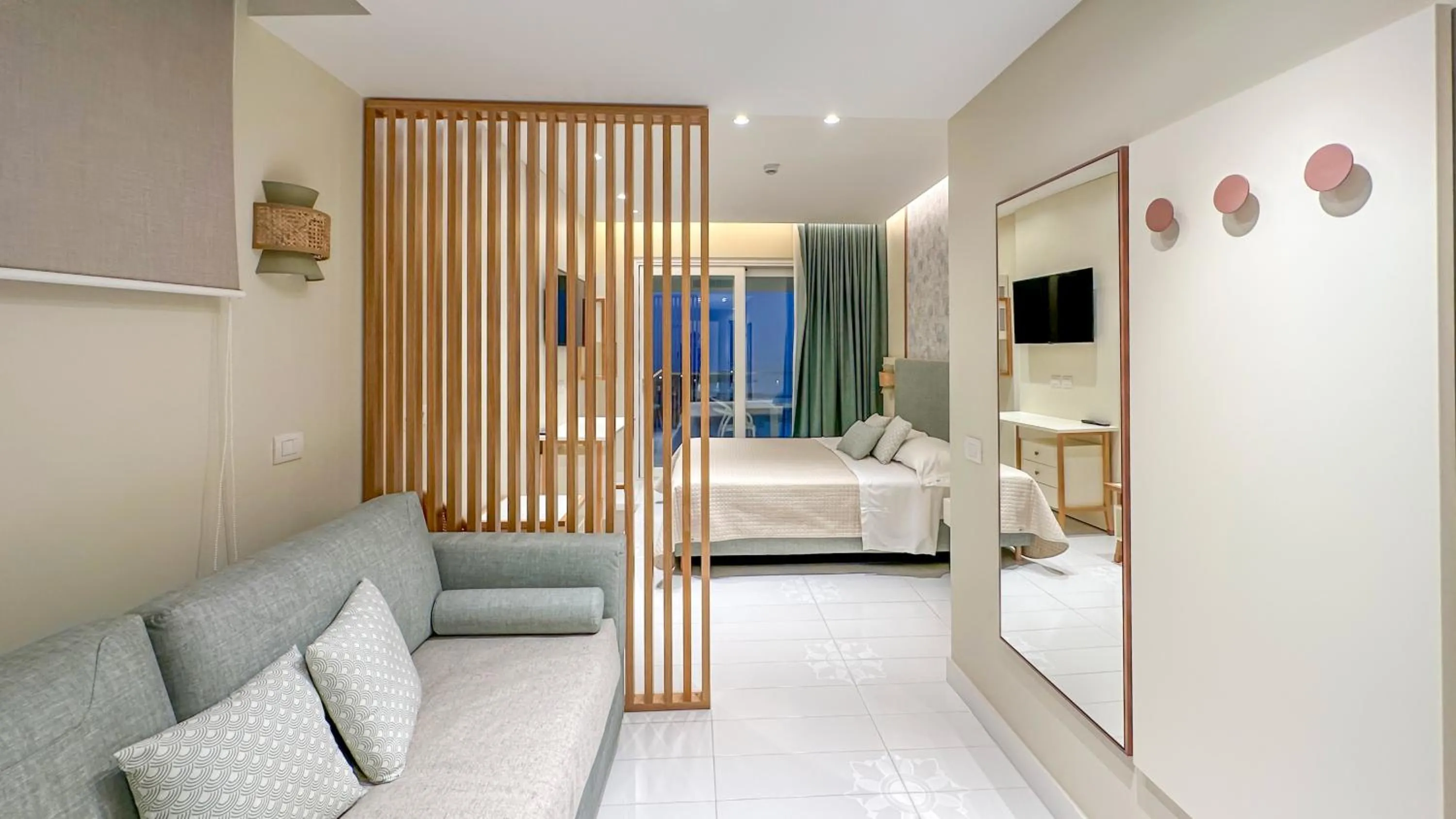 Photo of the whole room, Bed in Hotel Giosue' a mare Sorrento