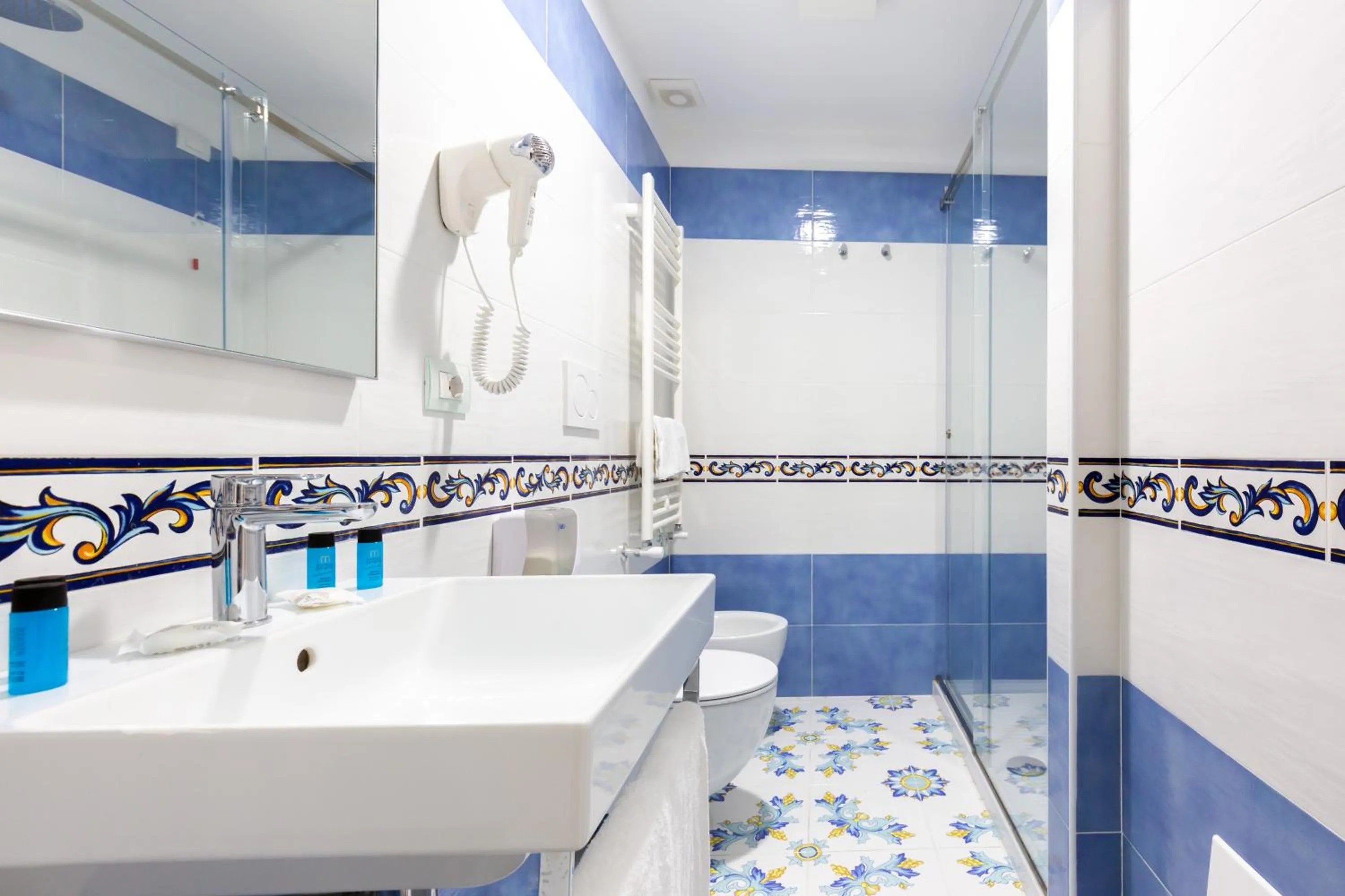 Shower in Hotel Giosue' a mare Sorrento