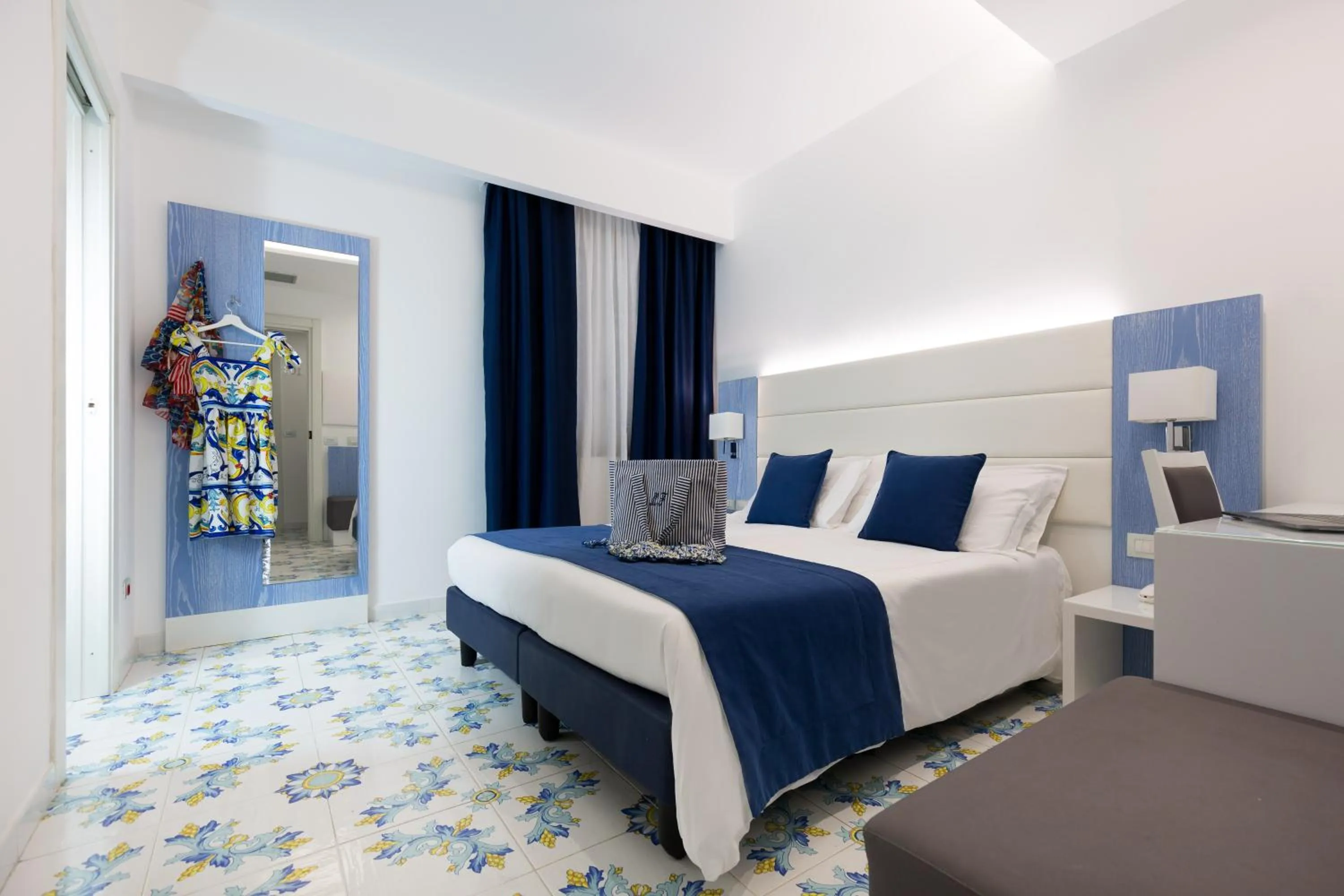 Bedroom, Bed in Hotel Giosue' a mare Sorrento