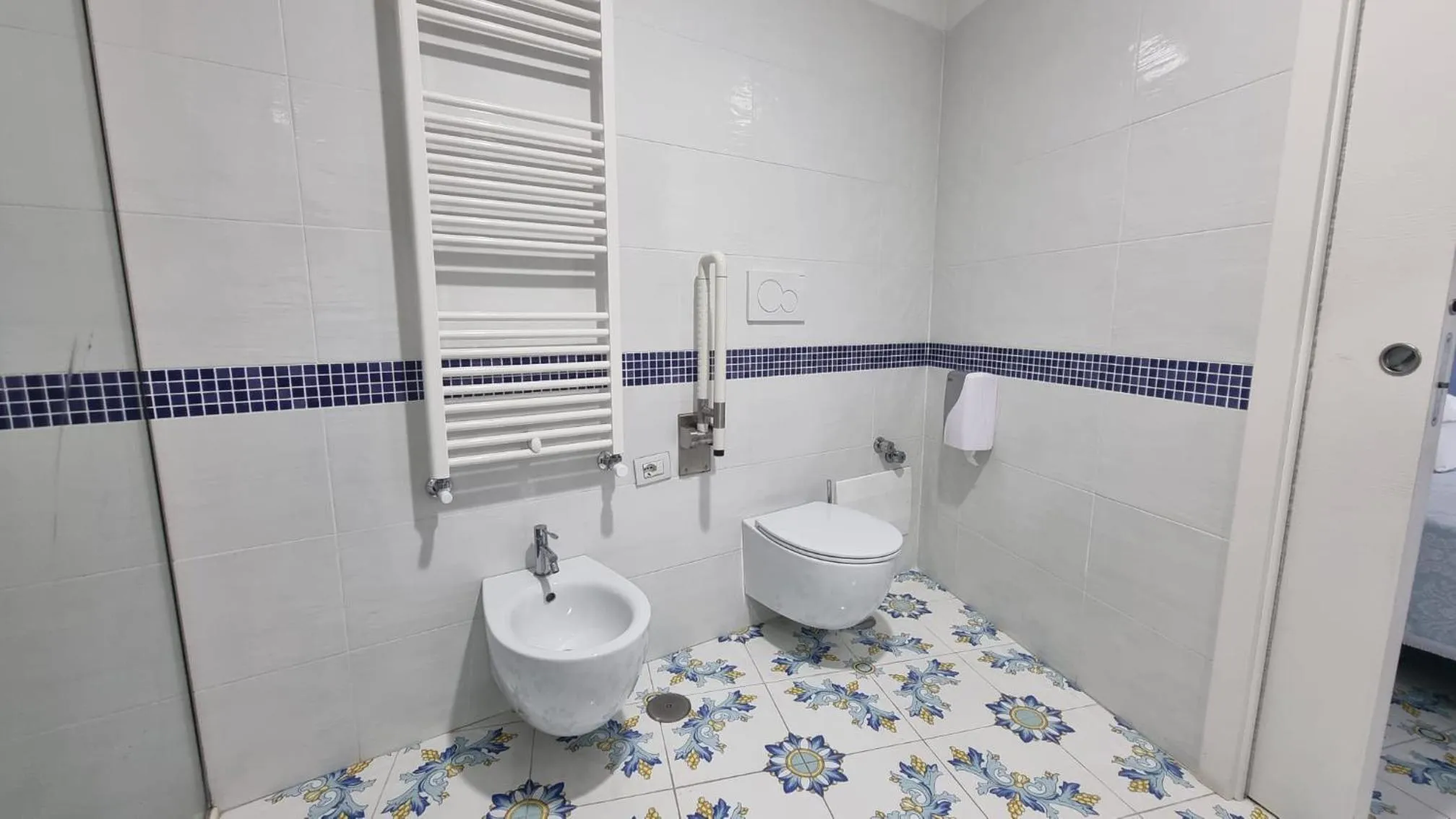 Bathroom in Hotel Giosue' a mare Sorrento