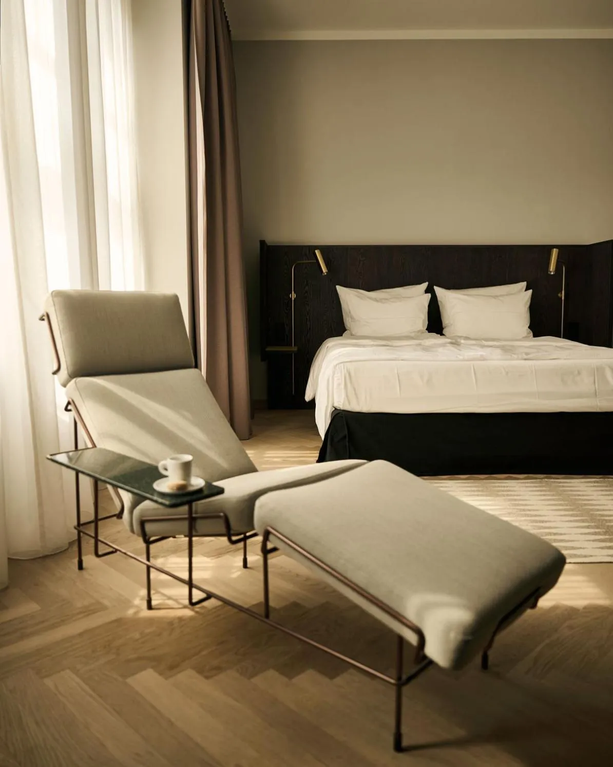 Bed in Melter Hotel & Apartments - a Neighborhood Hotel