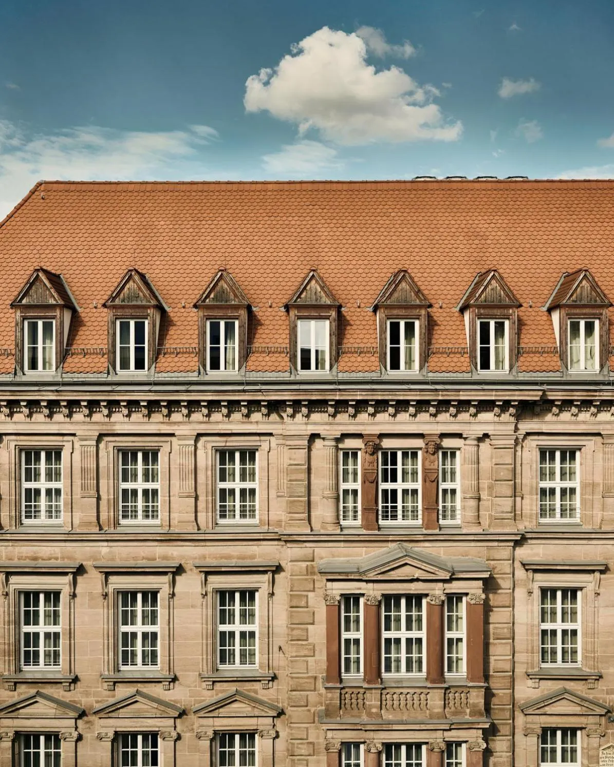 Property building in Melter Hotel & Apartments - a Neighborhood Hotel