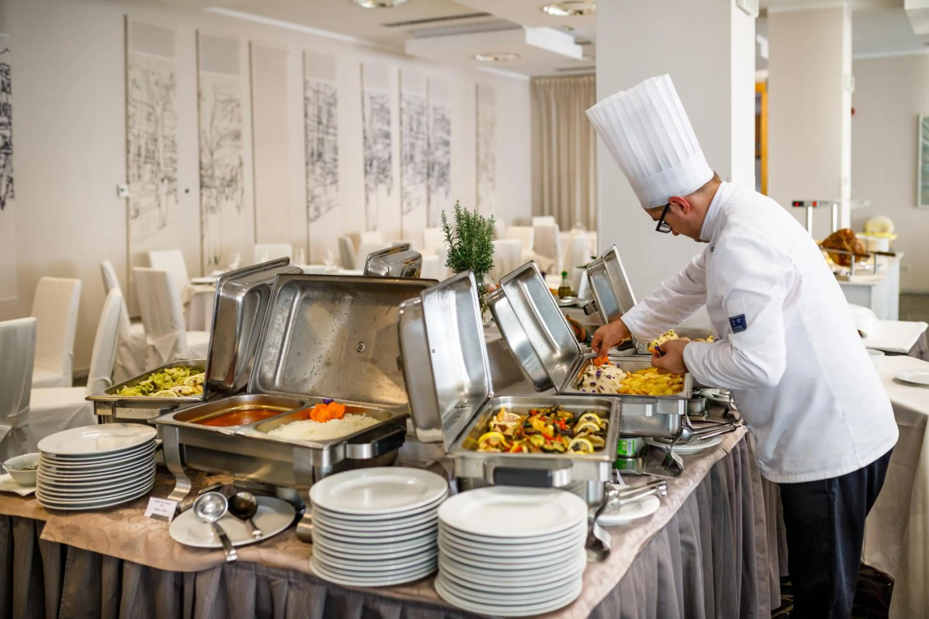 Restaurant/places to eat in Hotel Jadran