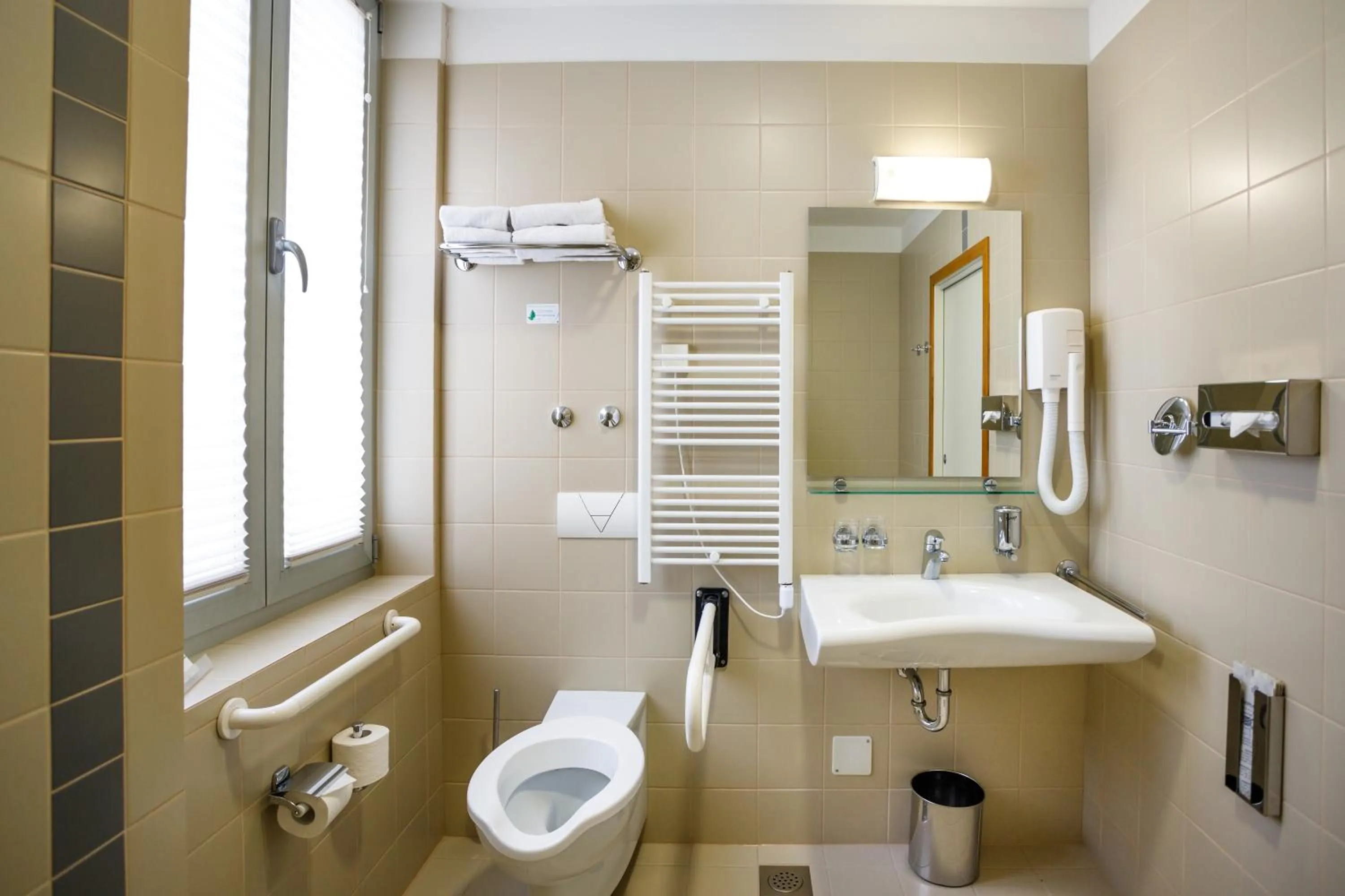 Toilet in Hotel Jadran