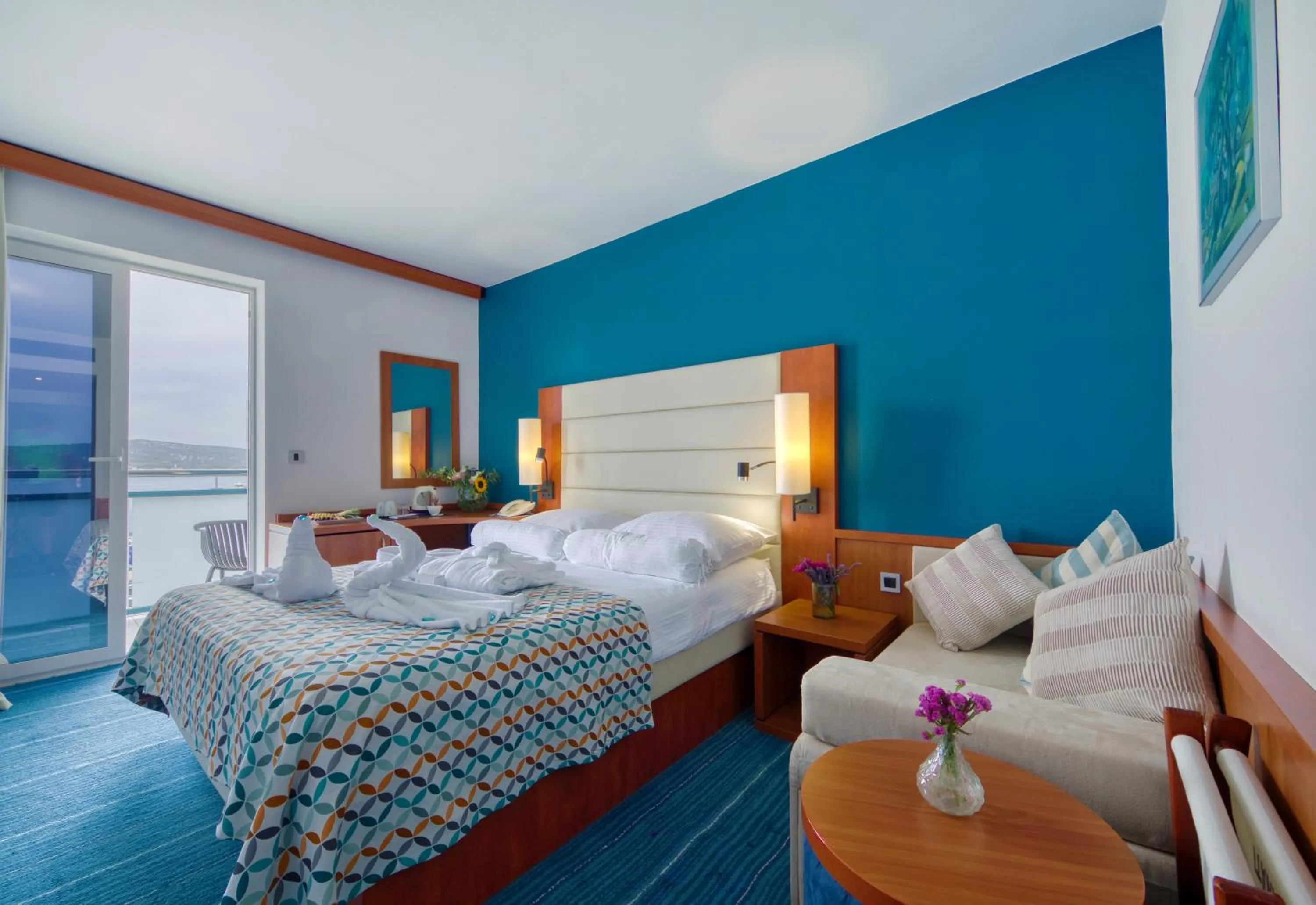 Balcony/Terrace, Bed in Ilirija Resort Hotel Kornati