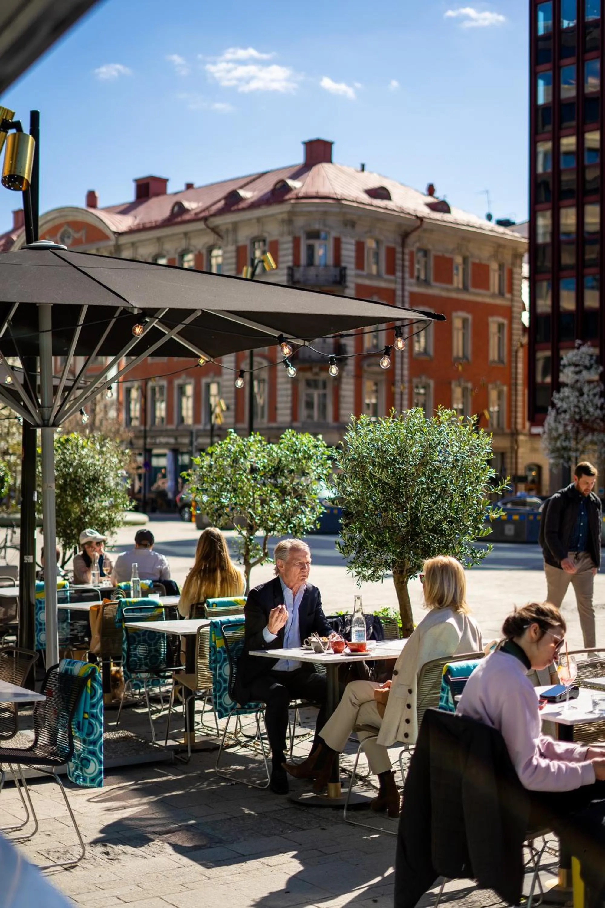 Restaurant/places to eat in At Six