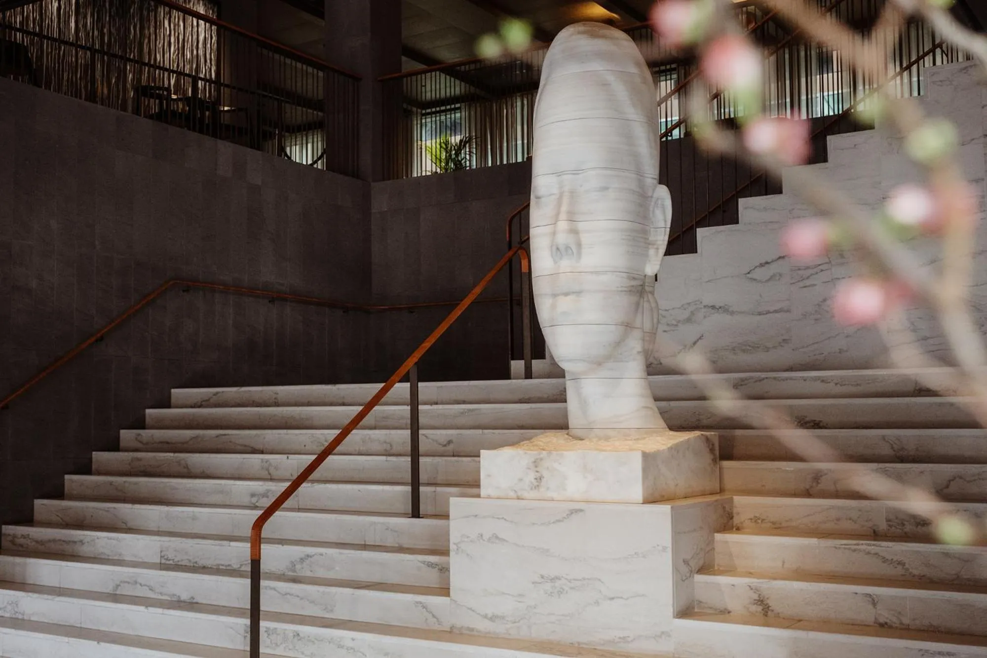 Lobby or reception in At Six