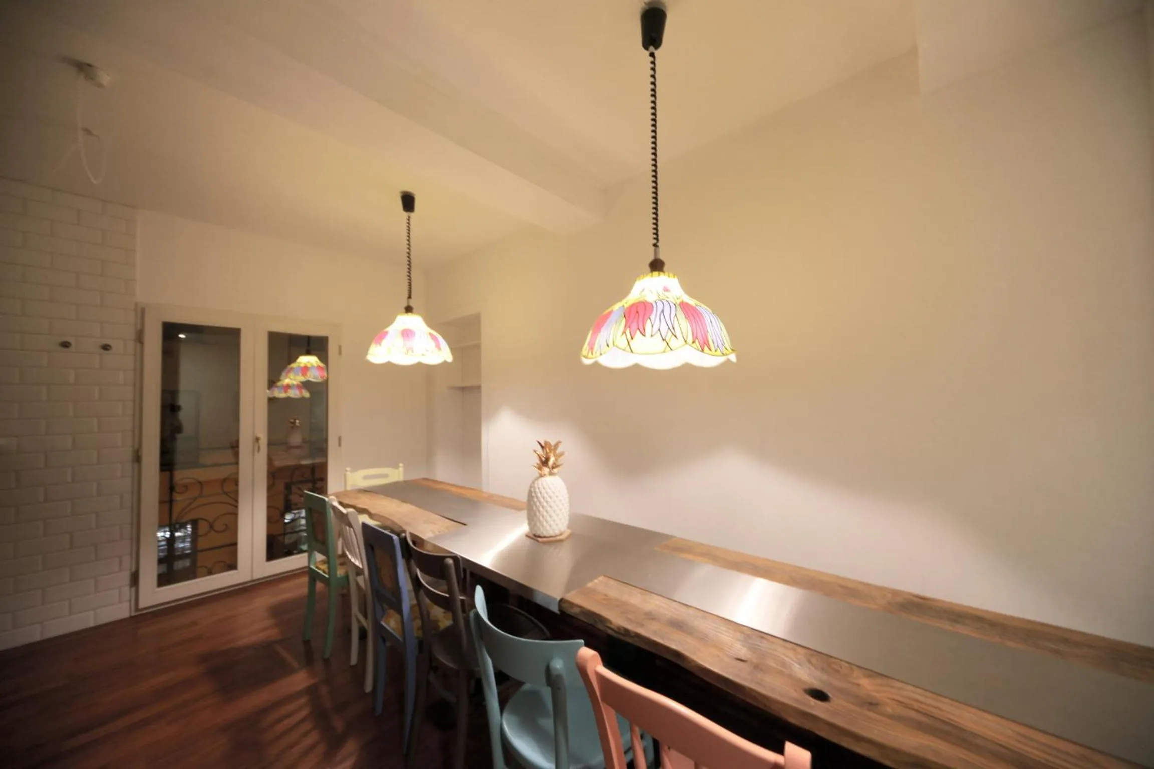 Communal kitchen in Dopa Hostel