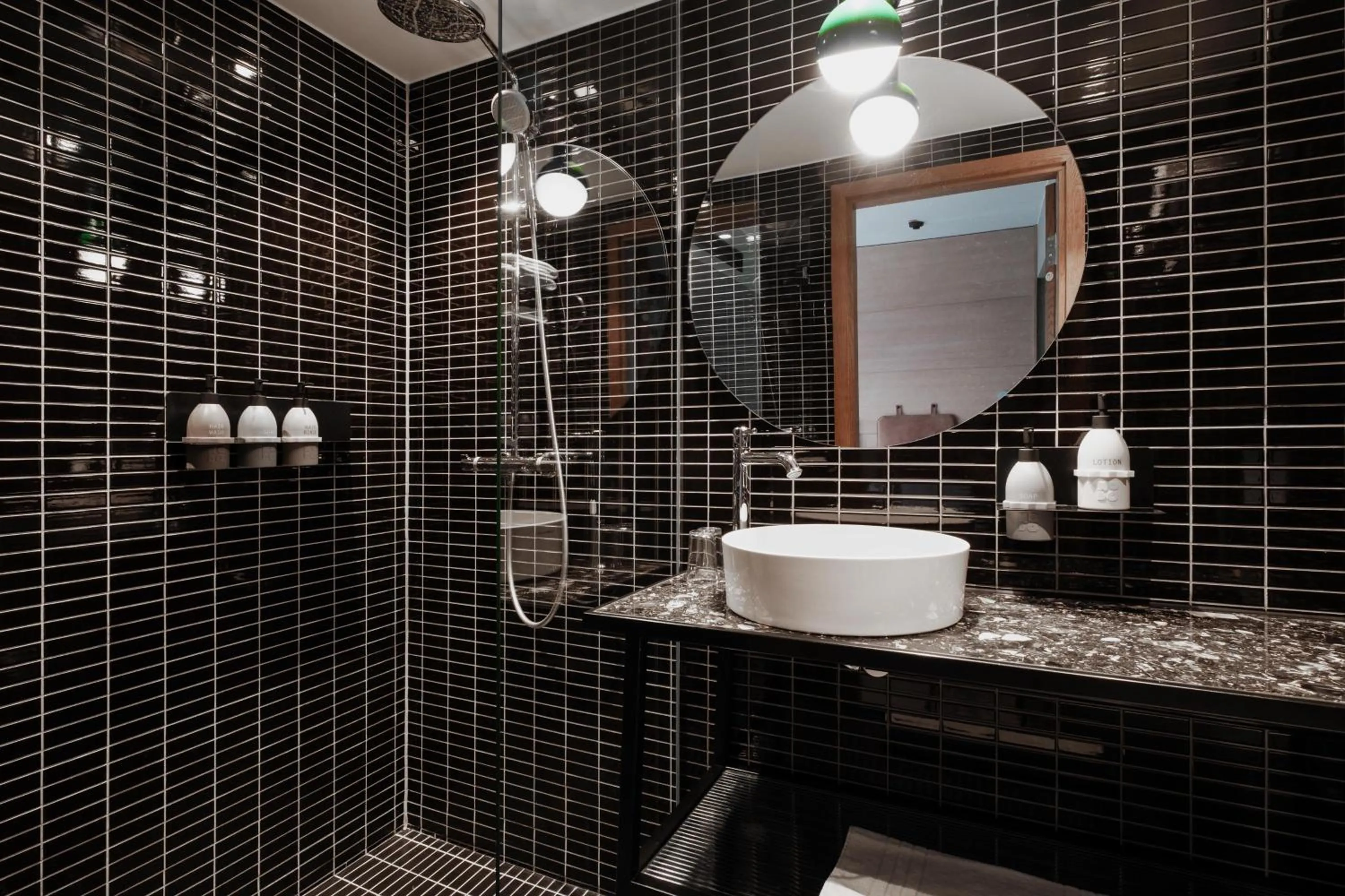 Shower in Hobo Hotel Stockholm