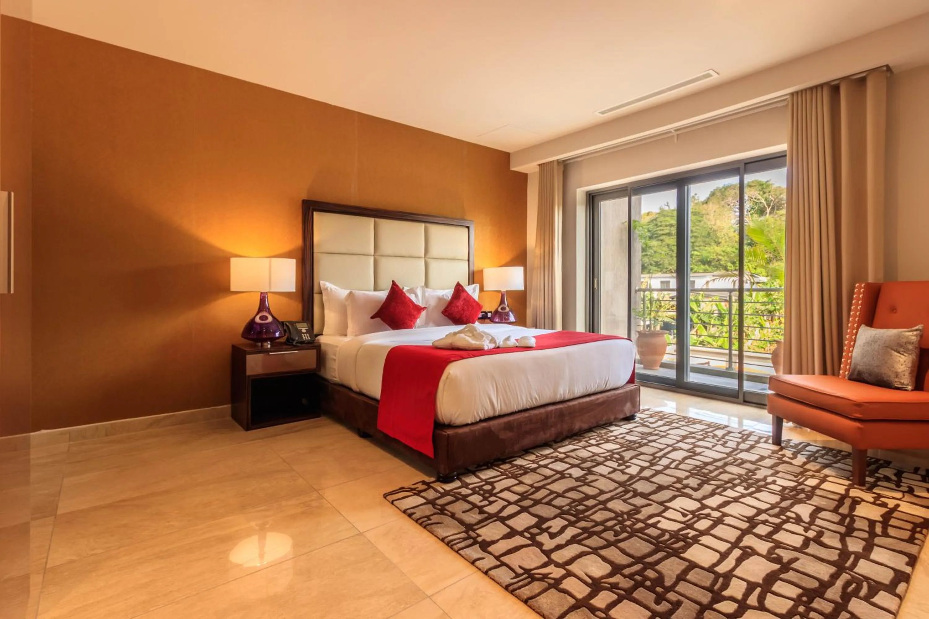 Bed in The Palms by Eagles