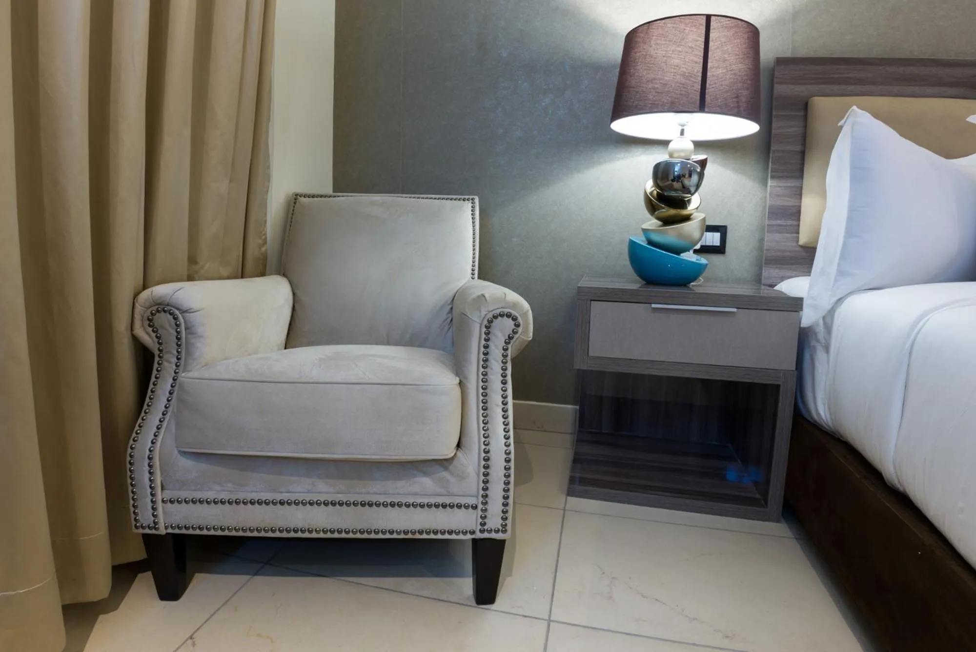 Bed in The Palms by Eagles