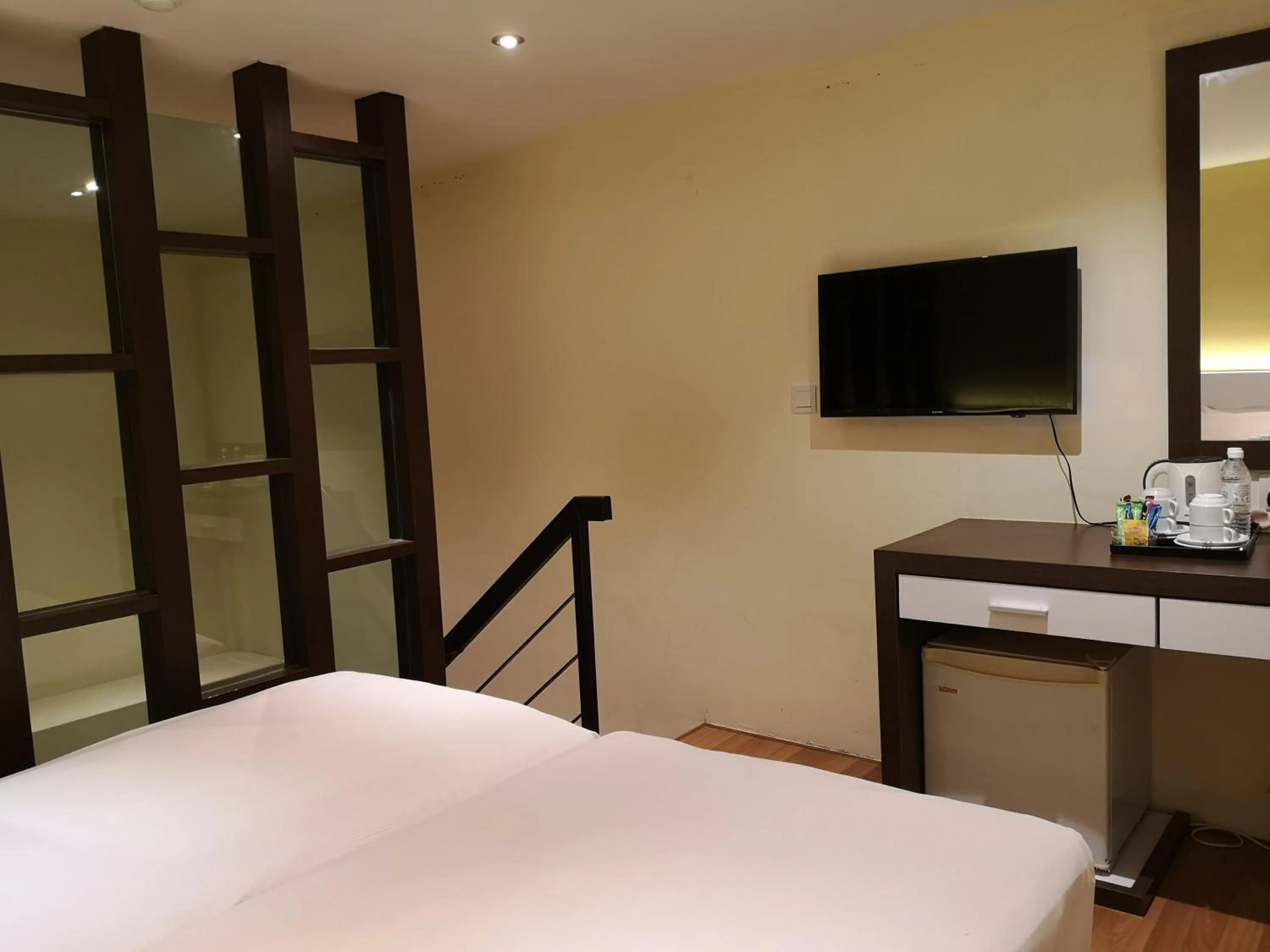 Bed in Seasons View Hotel