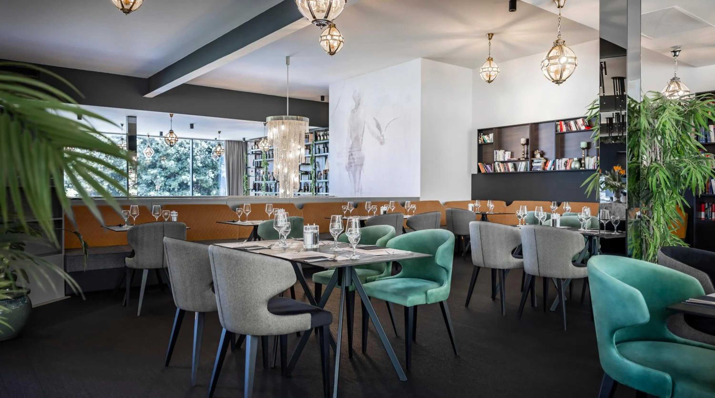 Restaurant/places to eat in Grand Hotel Adriatic